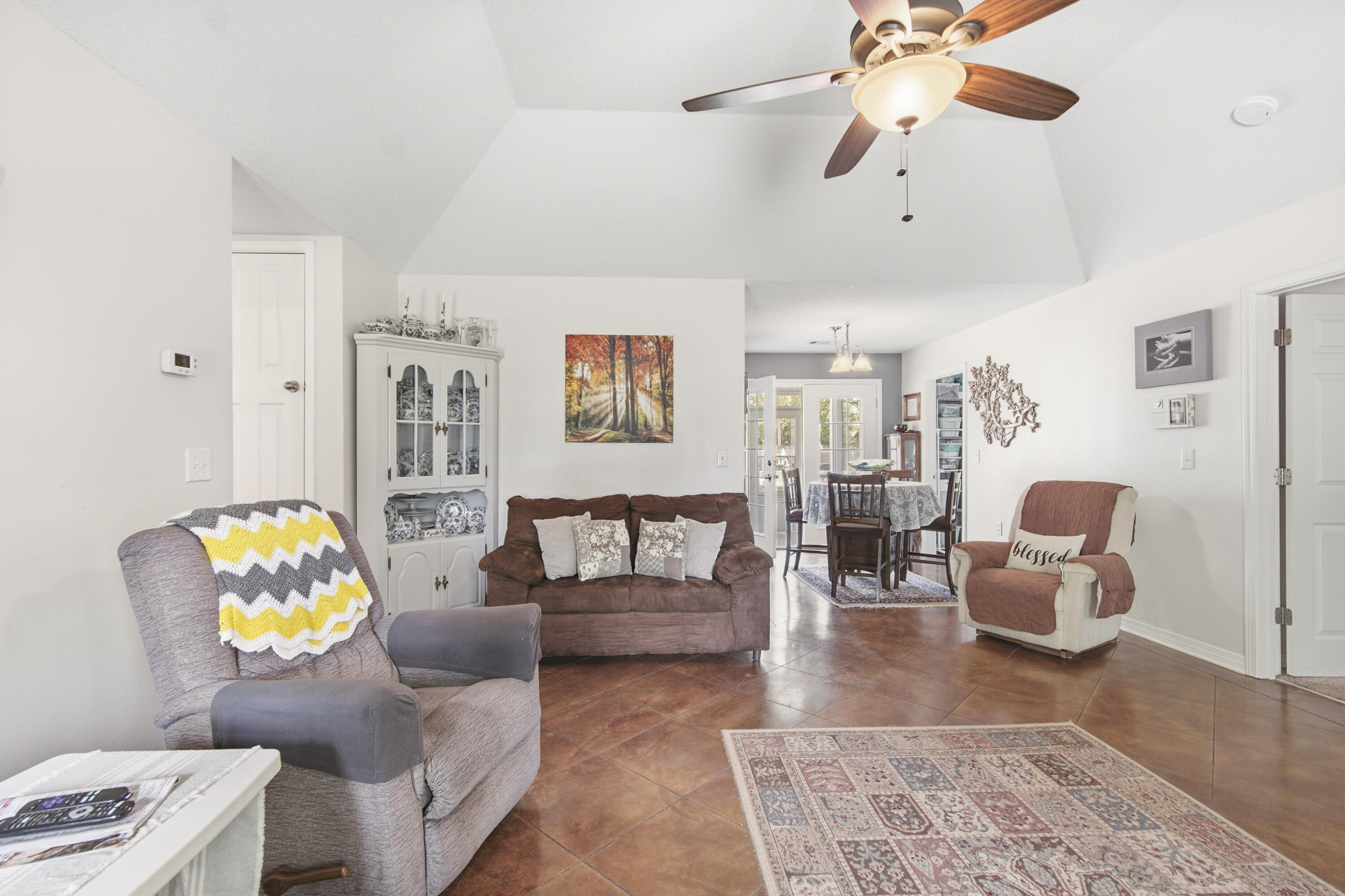 TOWN OF LOCKHART - Residential