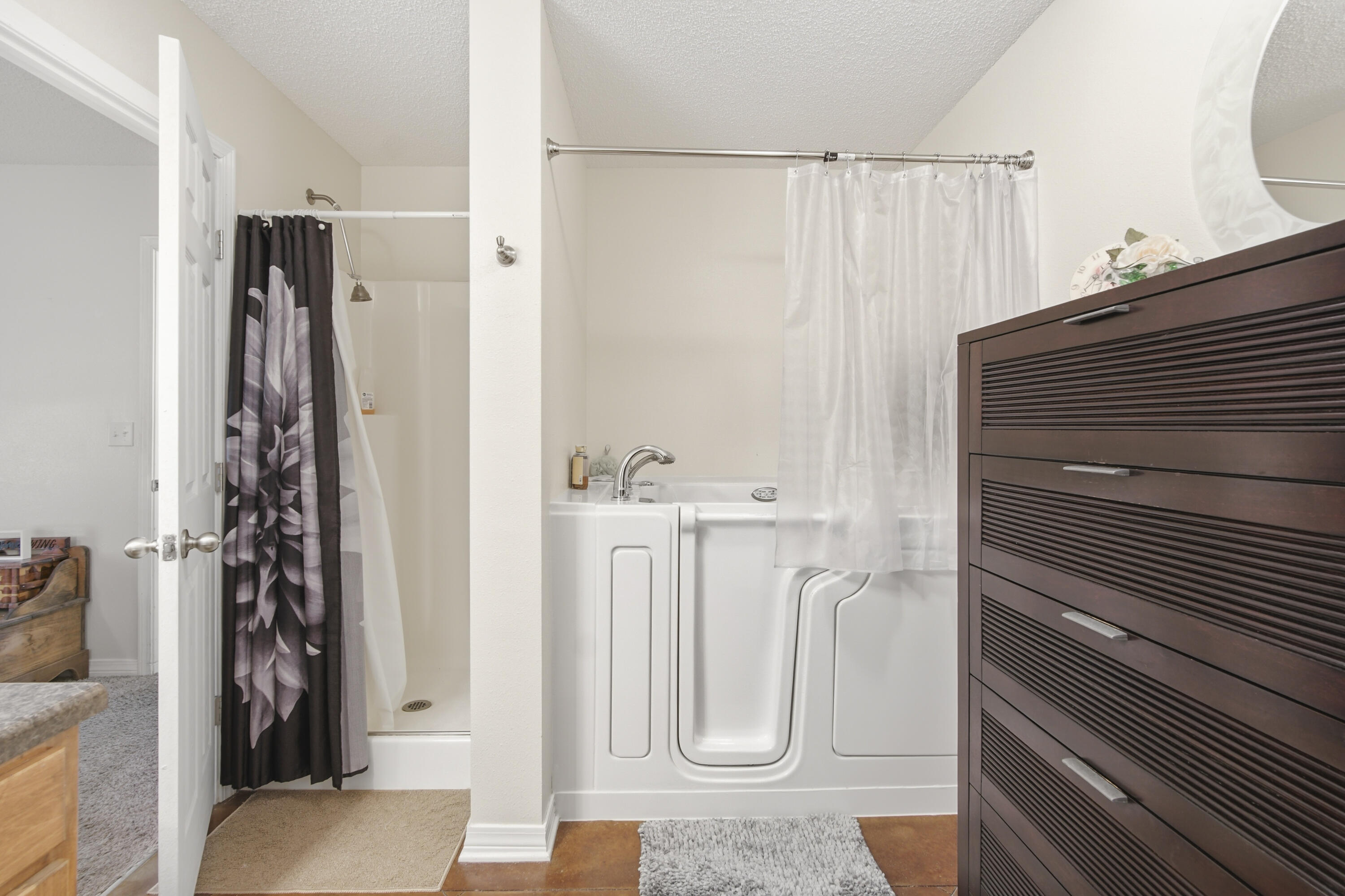 TOWN OF LOCKHART - Residential