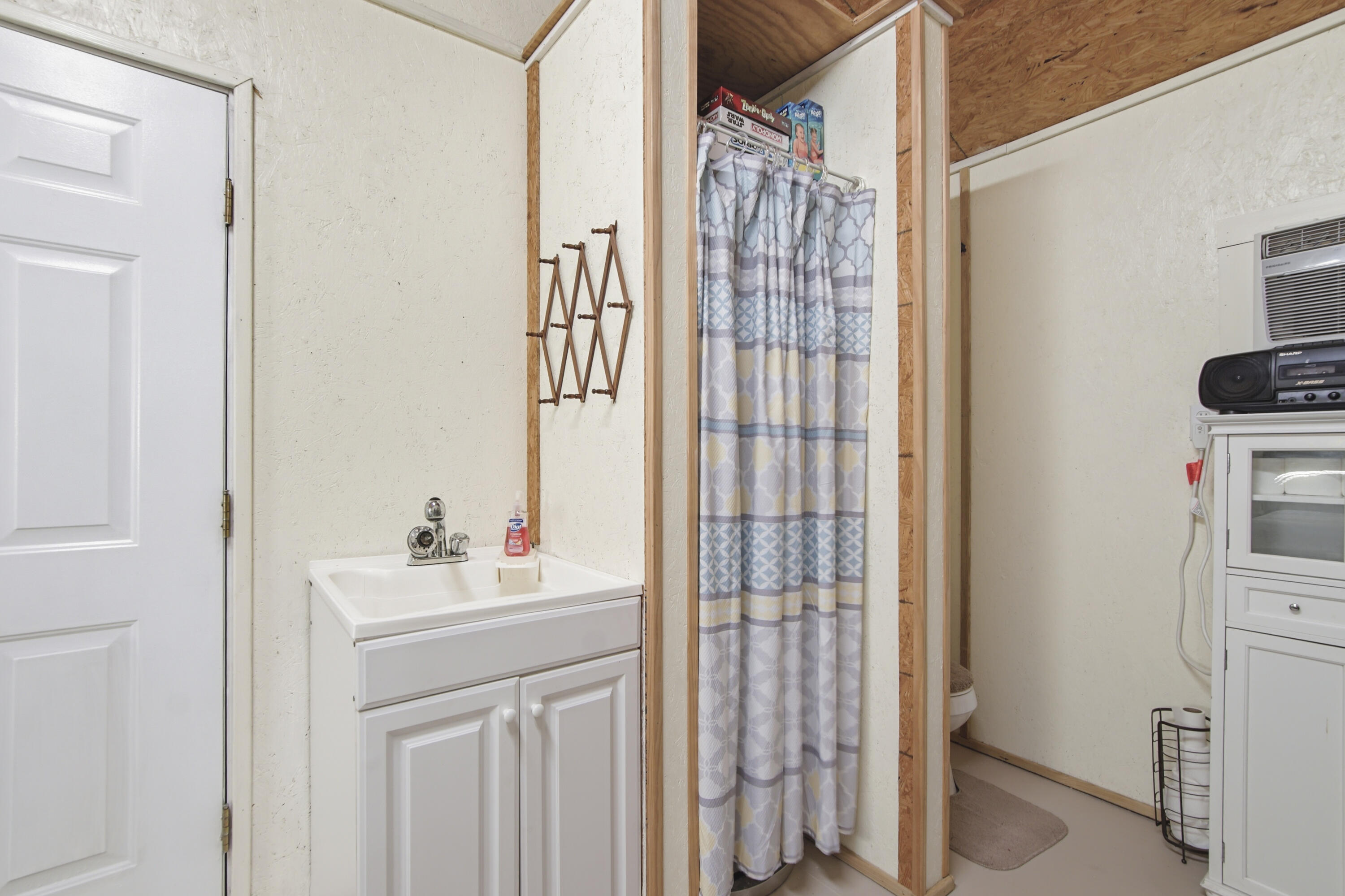 TOWN OF LOCKHART - Residential