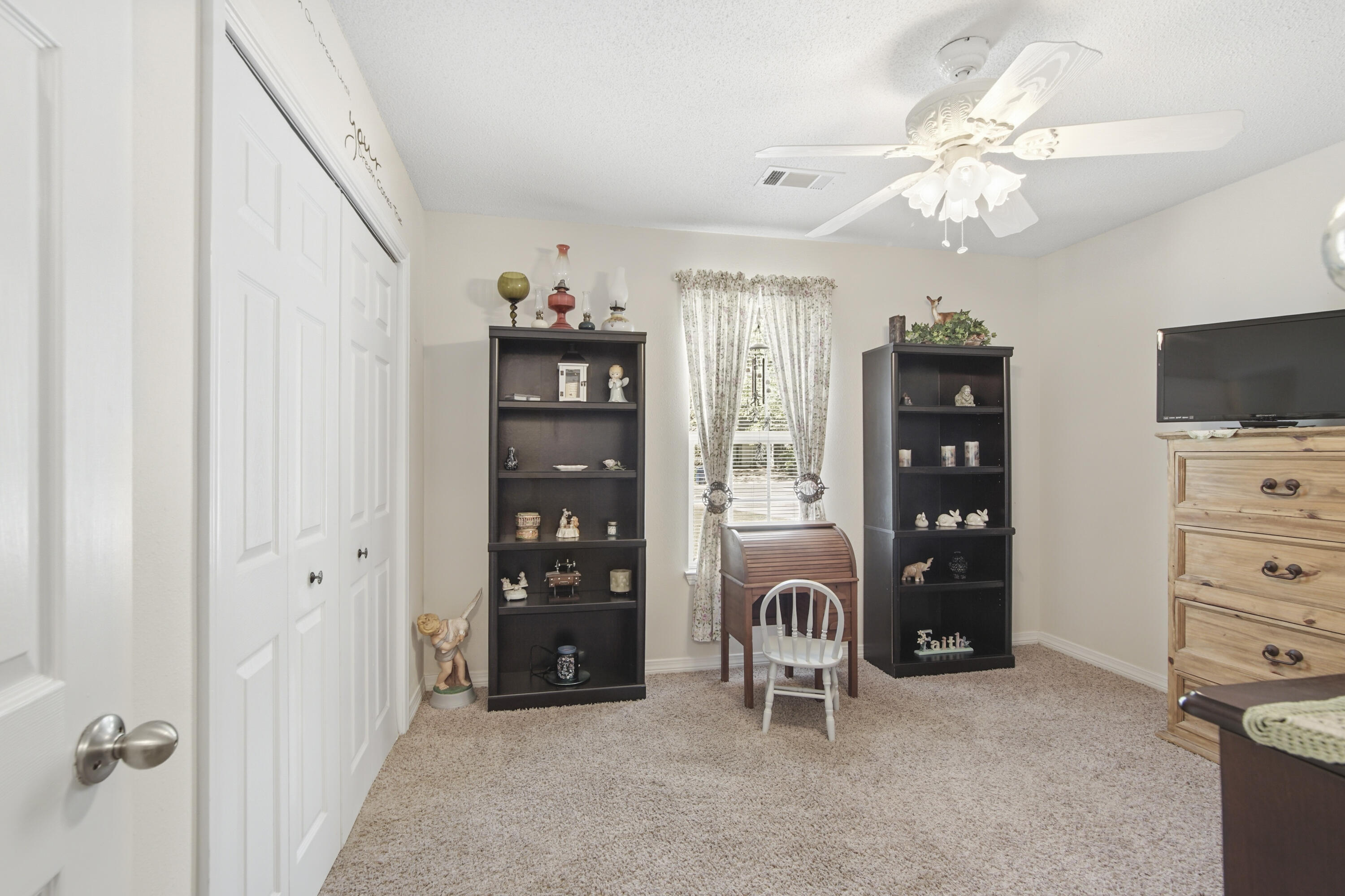 TOWN OF LOCKHART - Residential