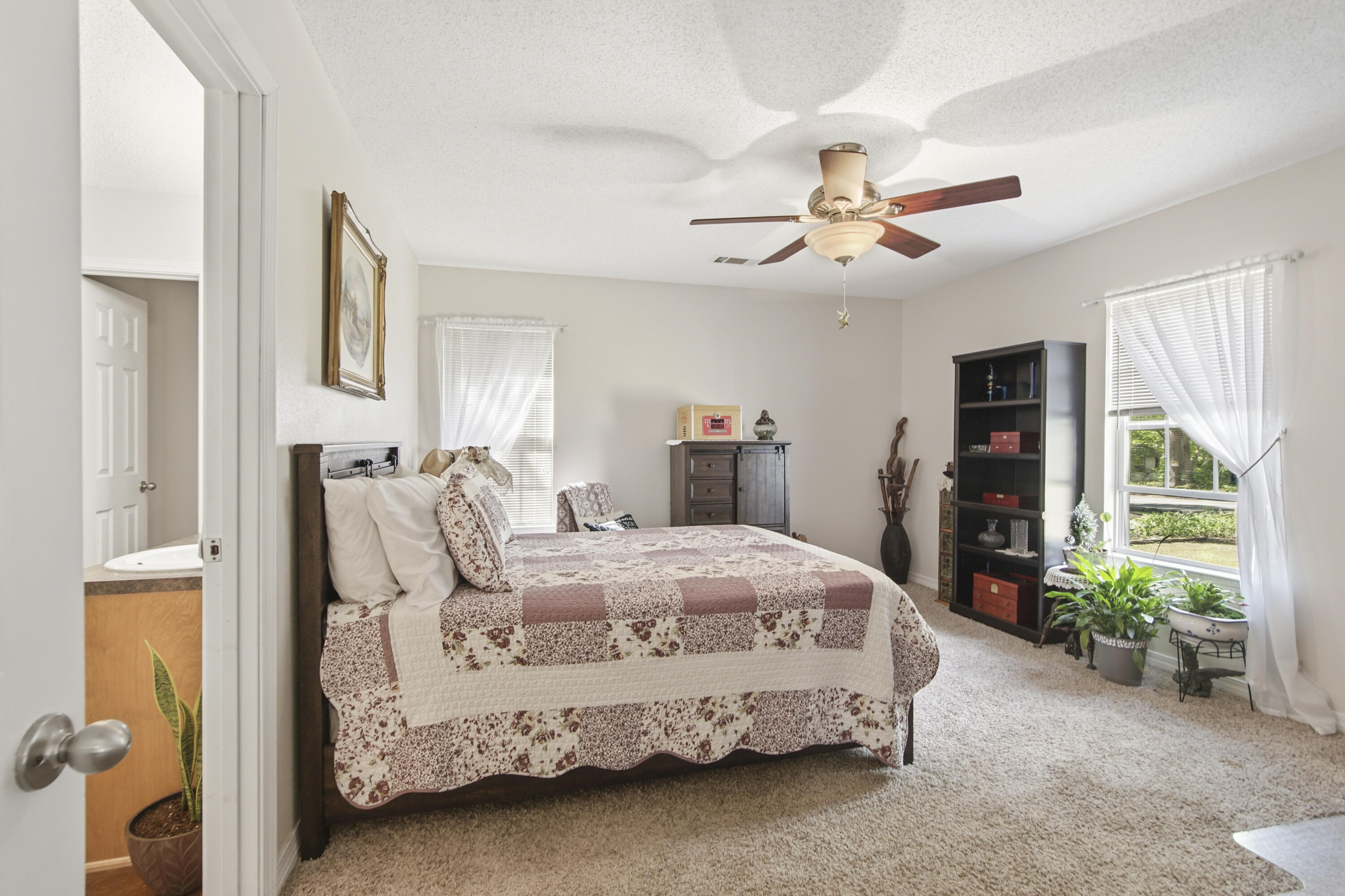 TOWN OF LOCKHART - Residential