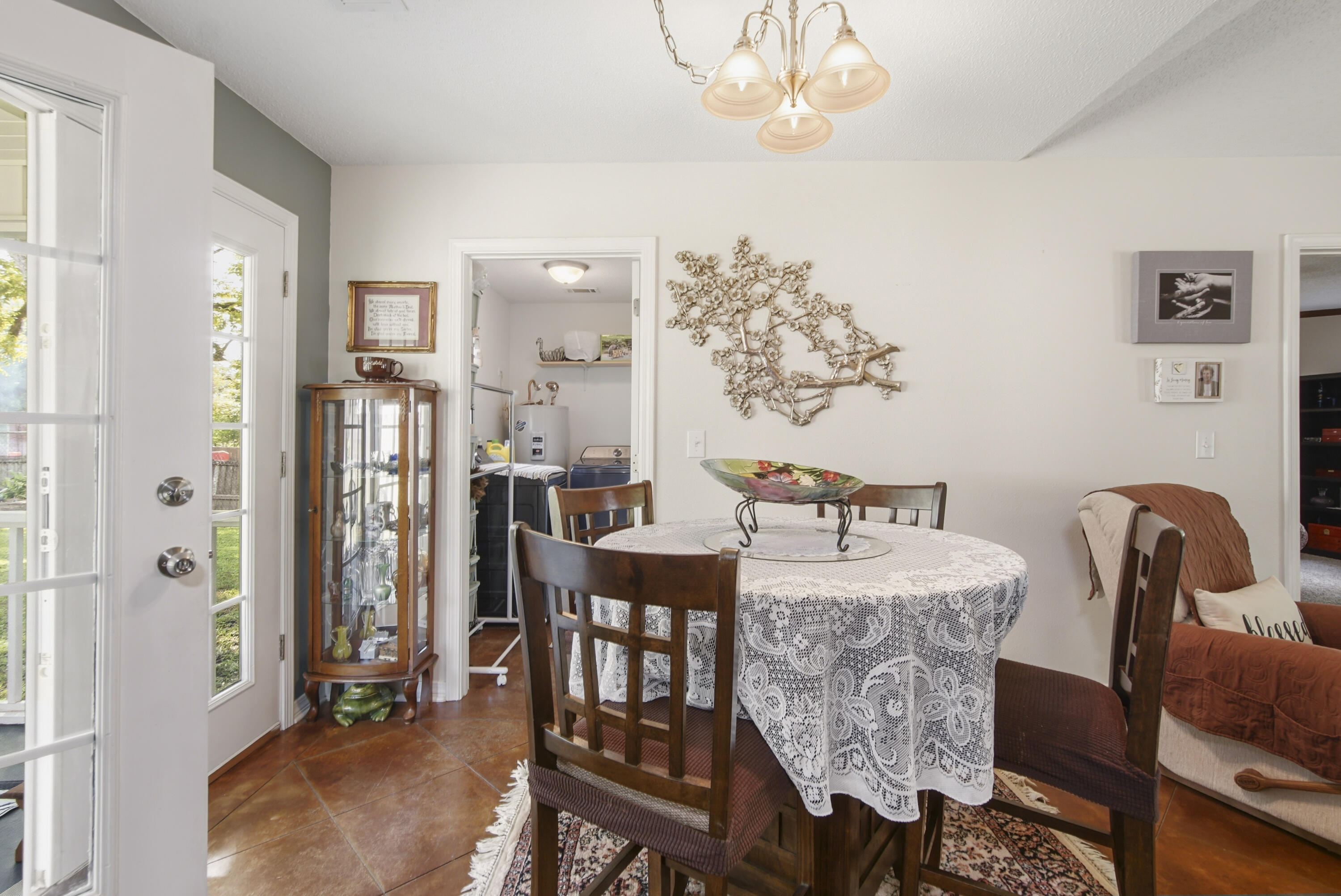 TOWN OF LOCKHART - Residential