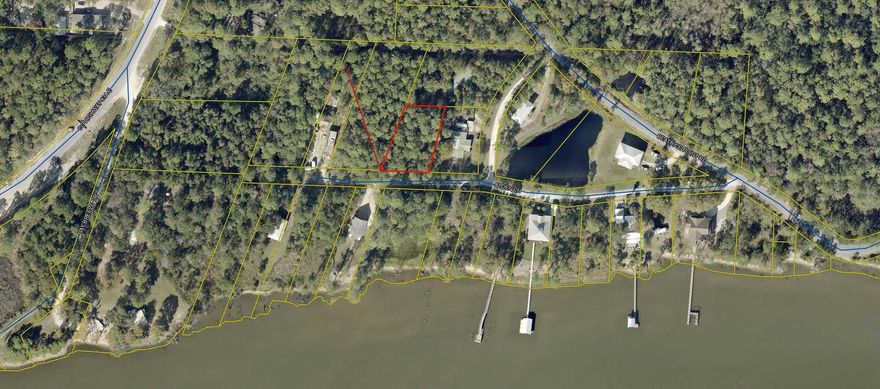 Great Bayview Lot on Beatrice Point in Freeport. Located close to everything Freeport has to offer. Build your dream home