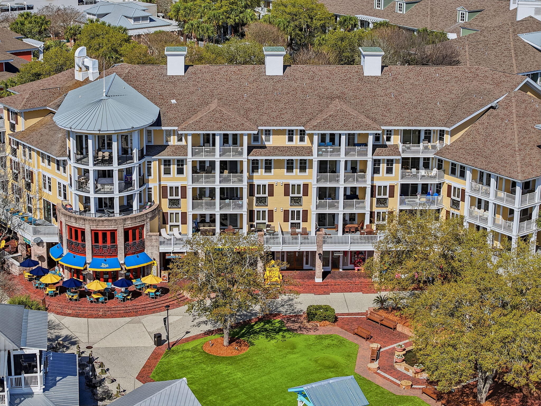 OBSERVATION POINT - Residential