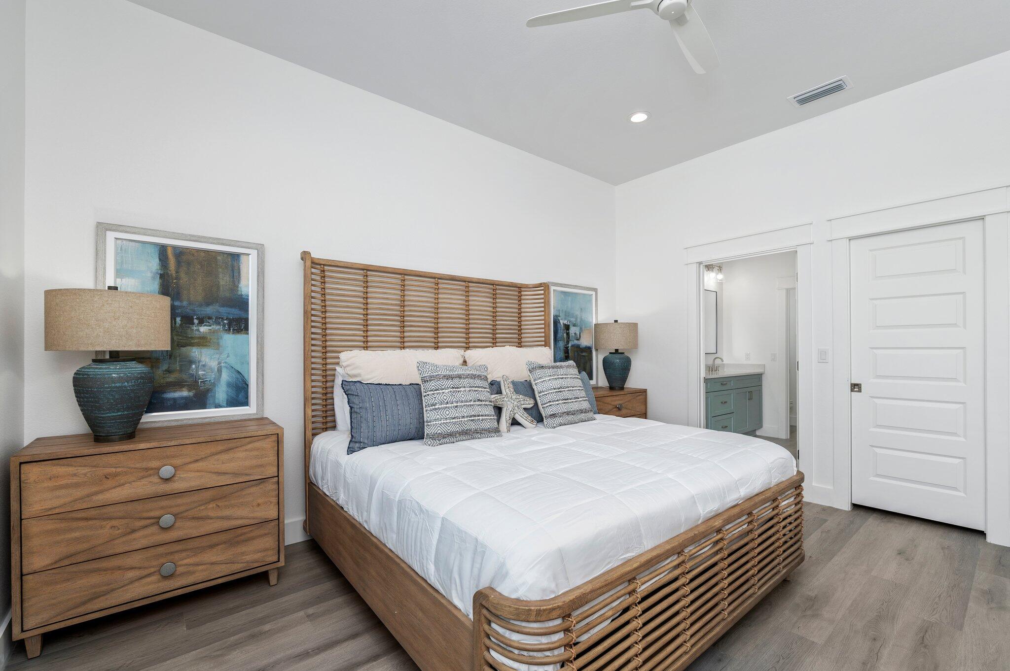 EASTERN LAKE S/D - Residential