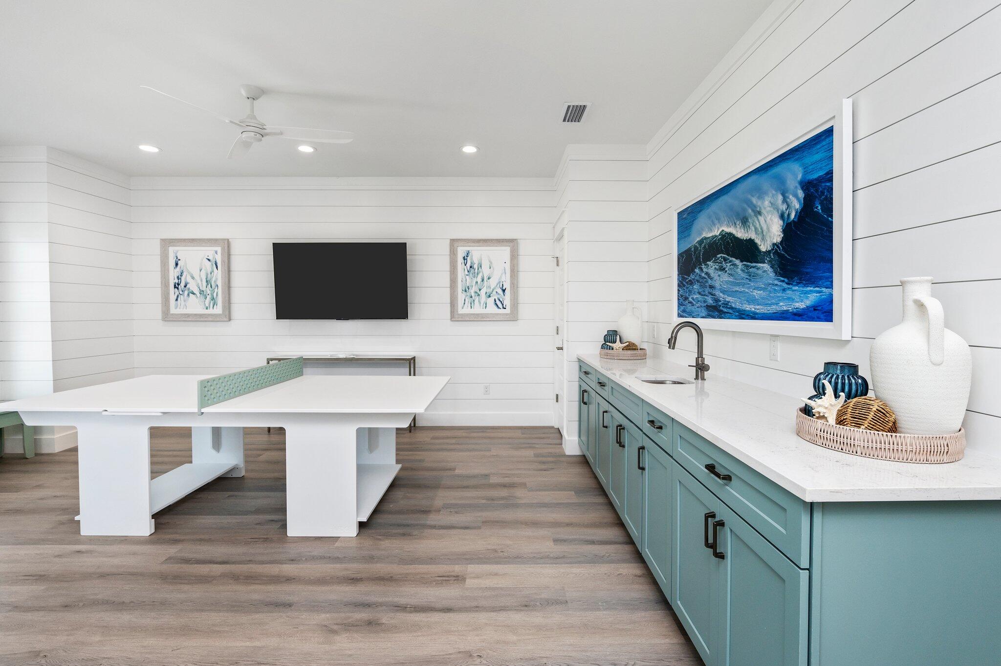 EASTERN LAKE S/D - Residential