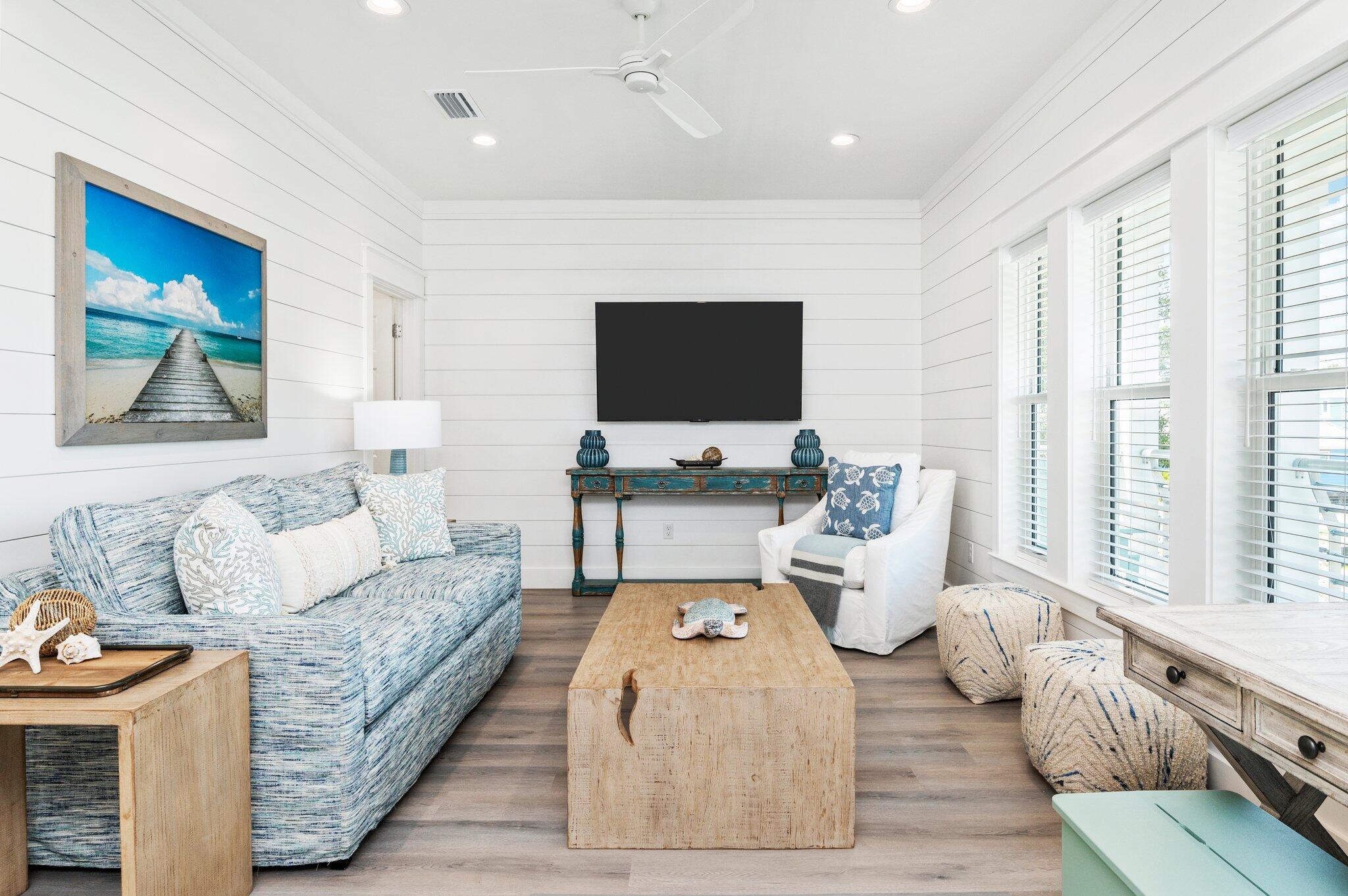 EASTERN LAKE S/D - Residential