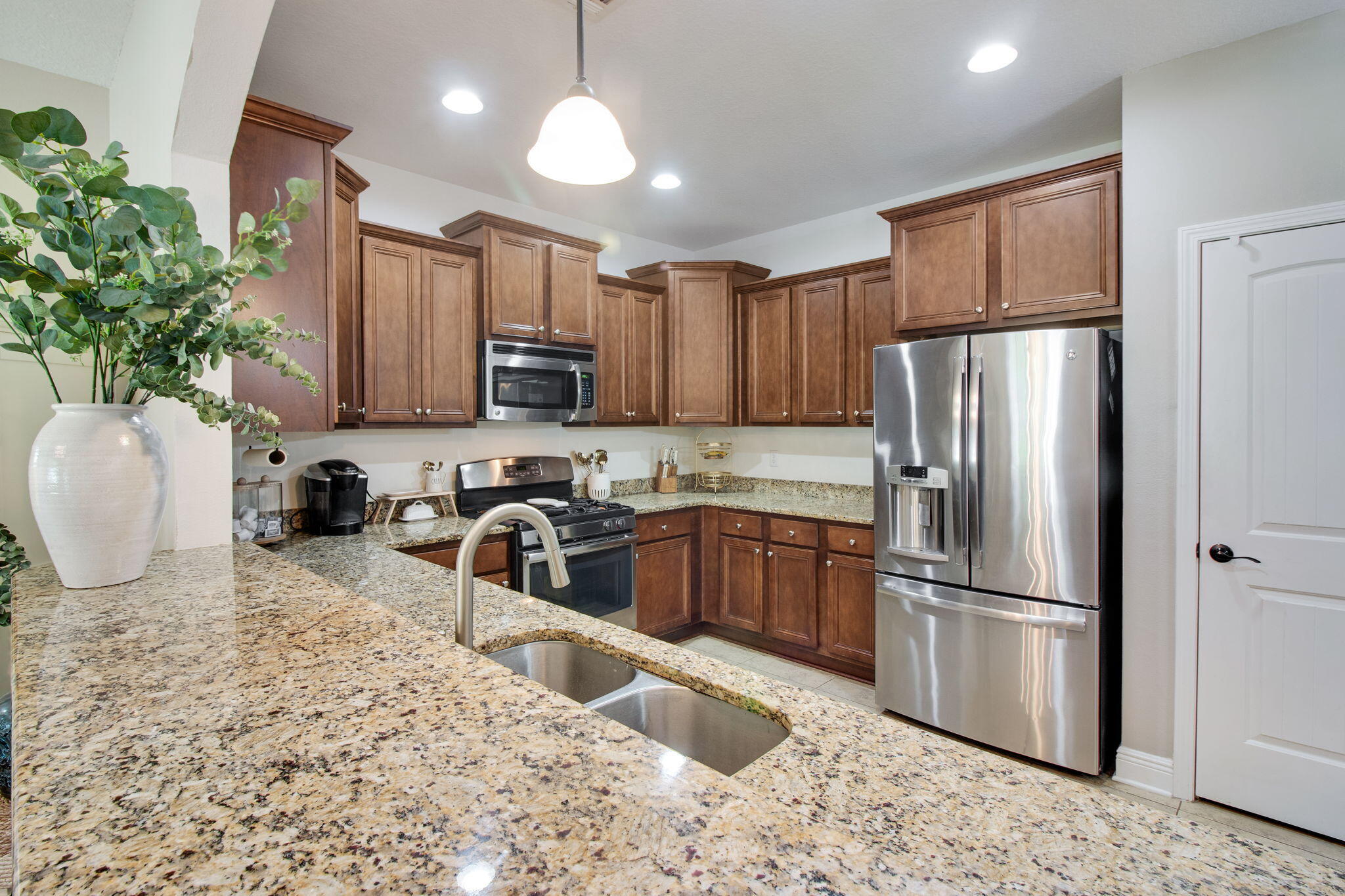 WHISPERS AT HAMMOCK BAY - Residential