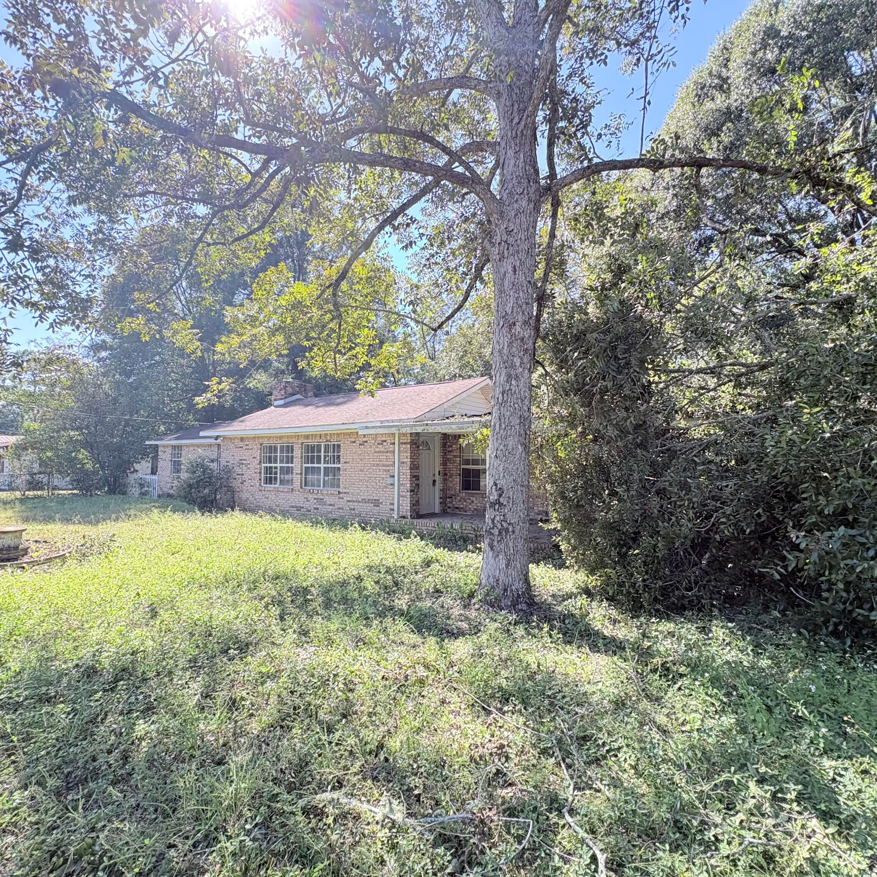 656 Mcclelland Street