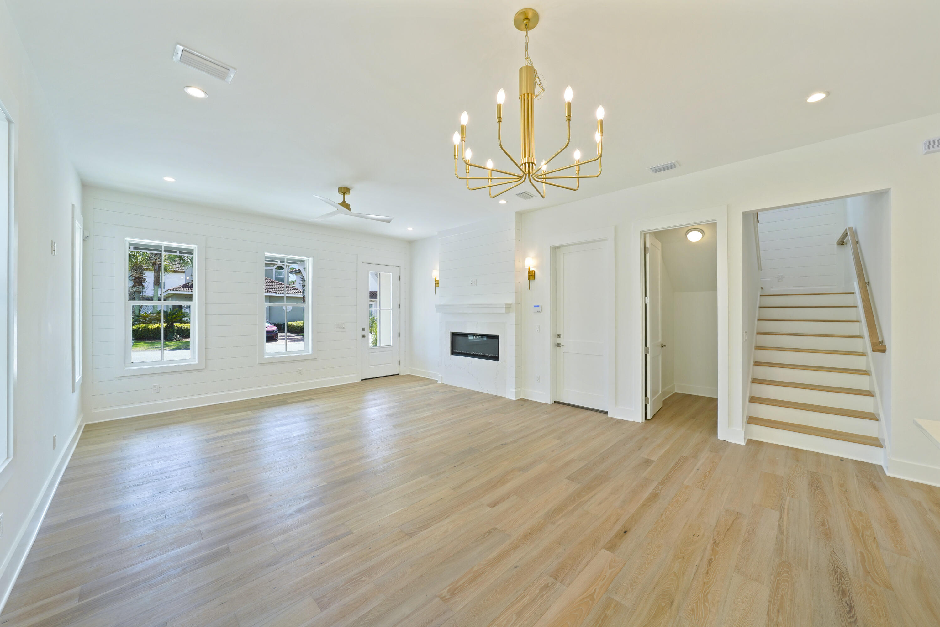 CALUSA BAY S/D - Residential