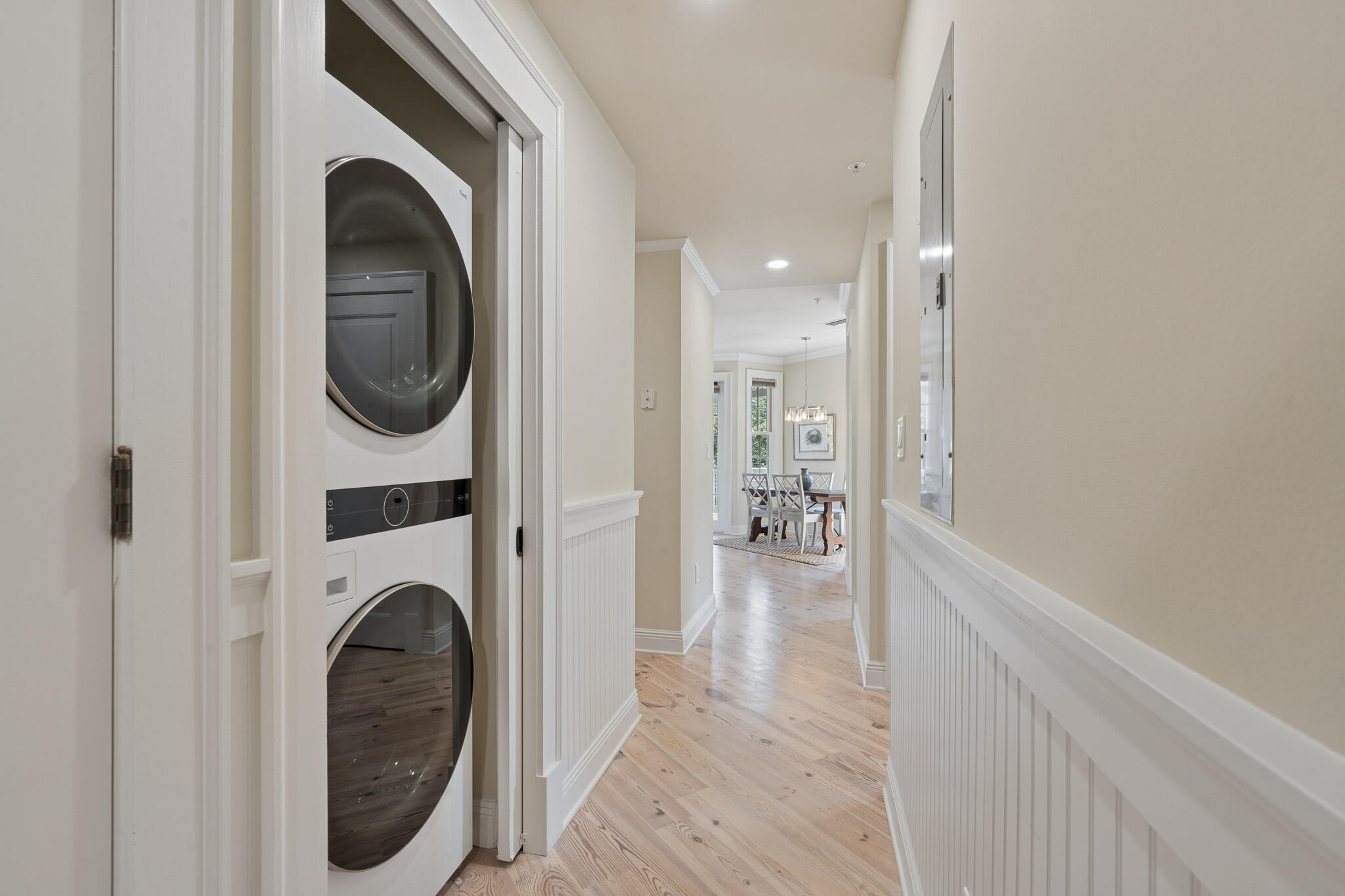 ROSEMARY BEACH
The Lofts West at Barrett Square - Residential