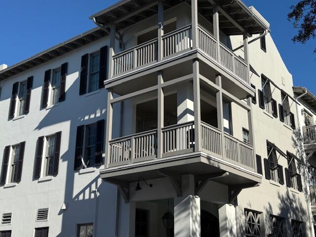 ROSEMARY BEACH
The Lofts West at Barrett Square - Residential