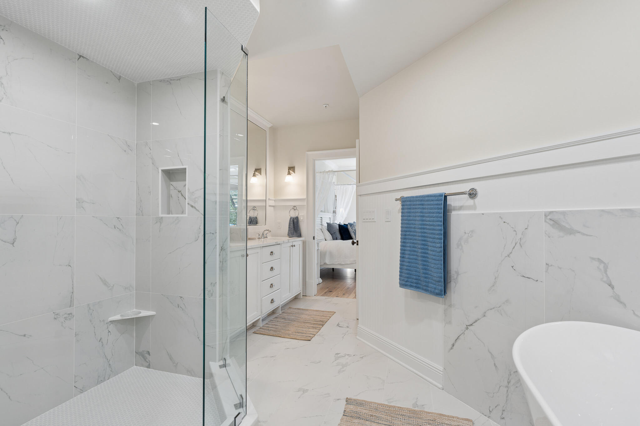 ROSEMARY BEACH
The Lofts West at Barrett Square - Residential