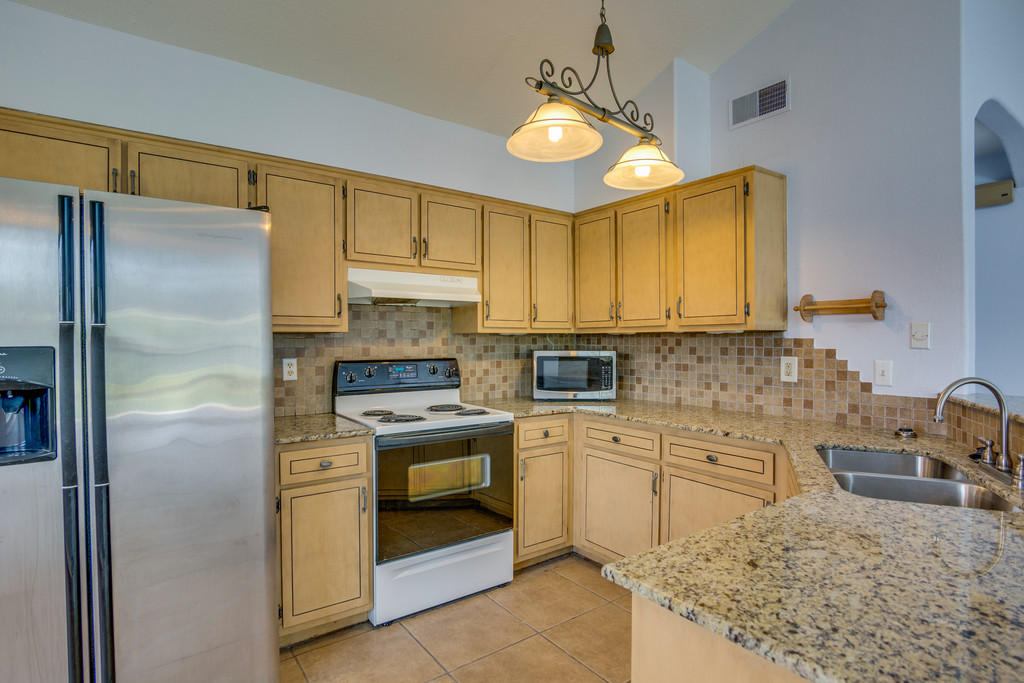 HOLLEY BY THE SEA - Residential