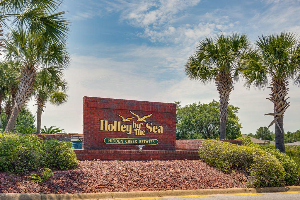 HOLLEY BY THE SEA - Residential