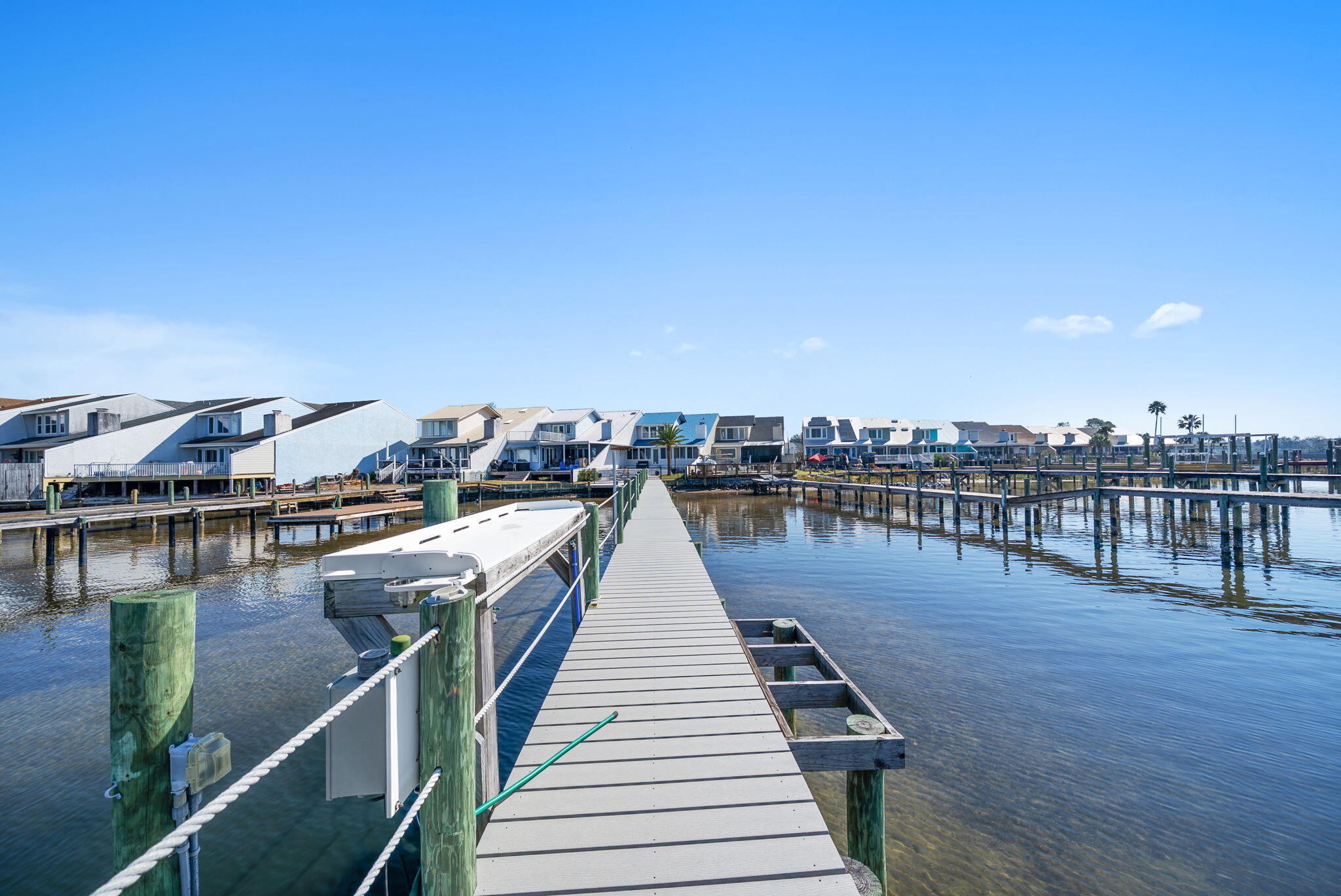 VENETIAN VILLA - Residential