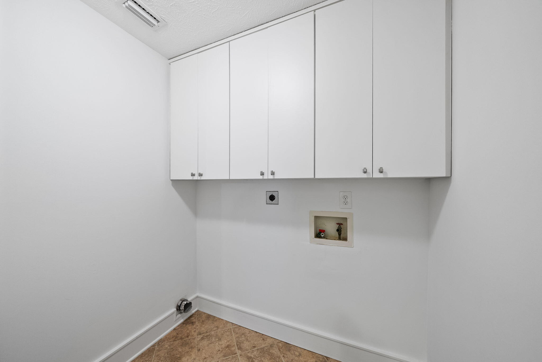 VENETIAN VILLA - Residential