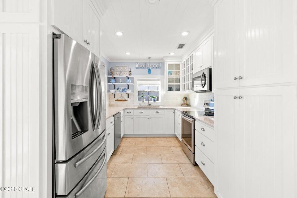 LAGUNA BEACH ESTATES 7TH ADDN - Residential