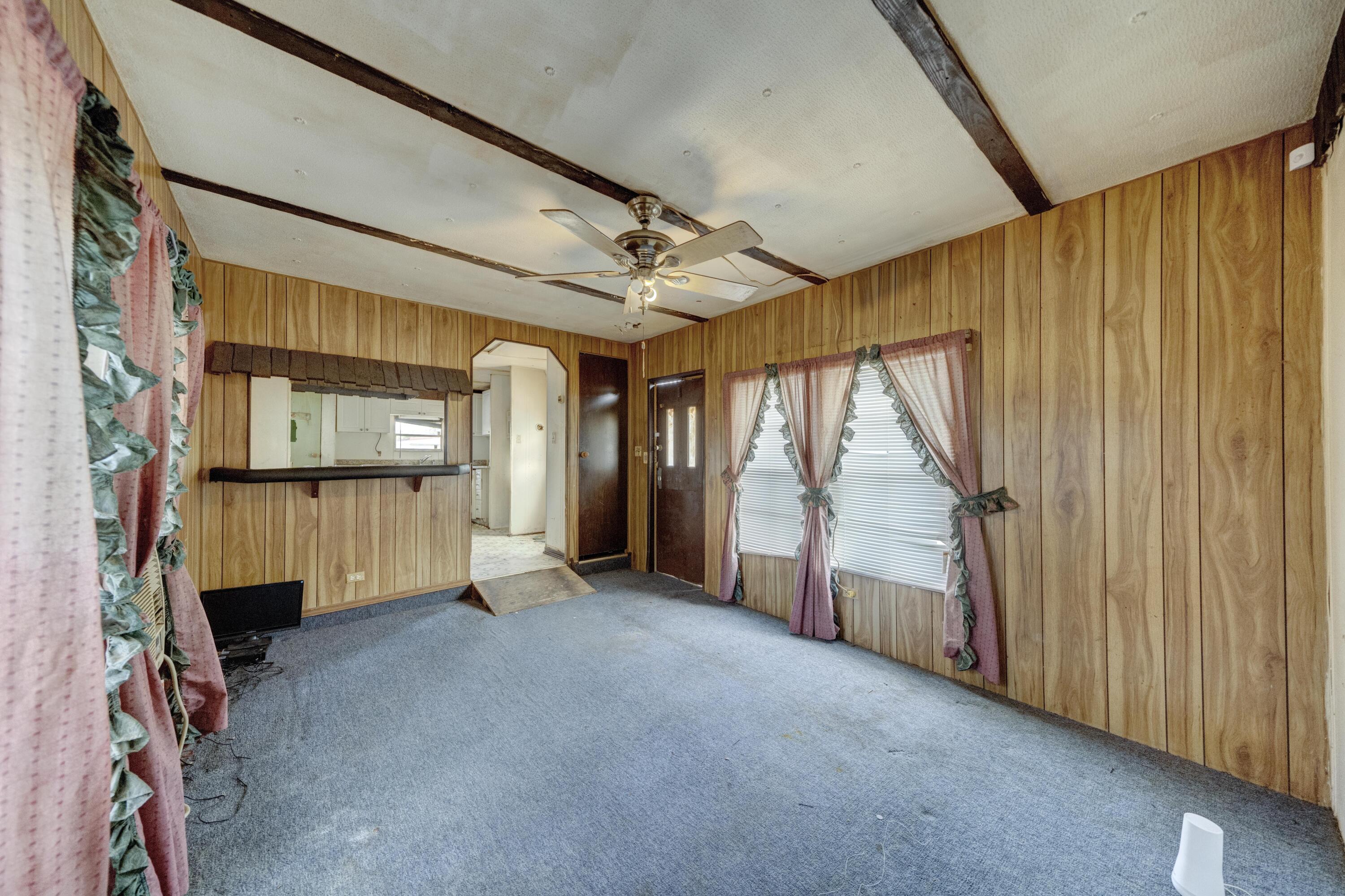 NO RECORDED SUBDIVISION - Residential