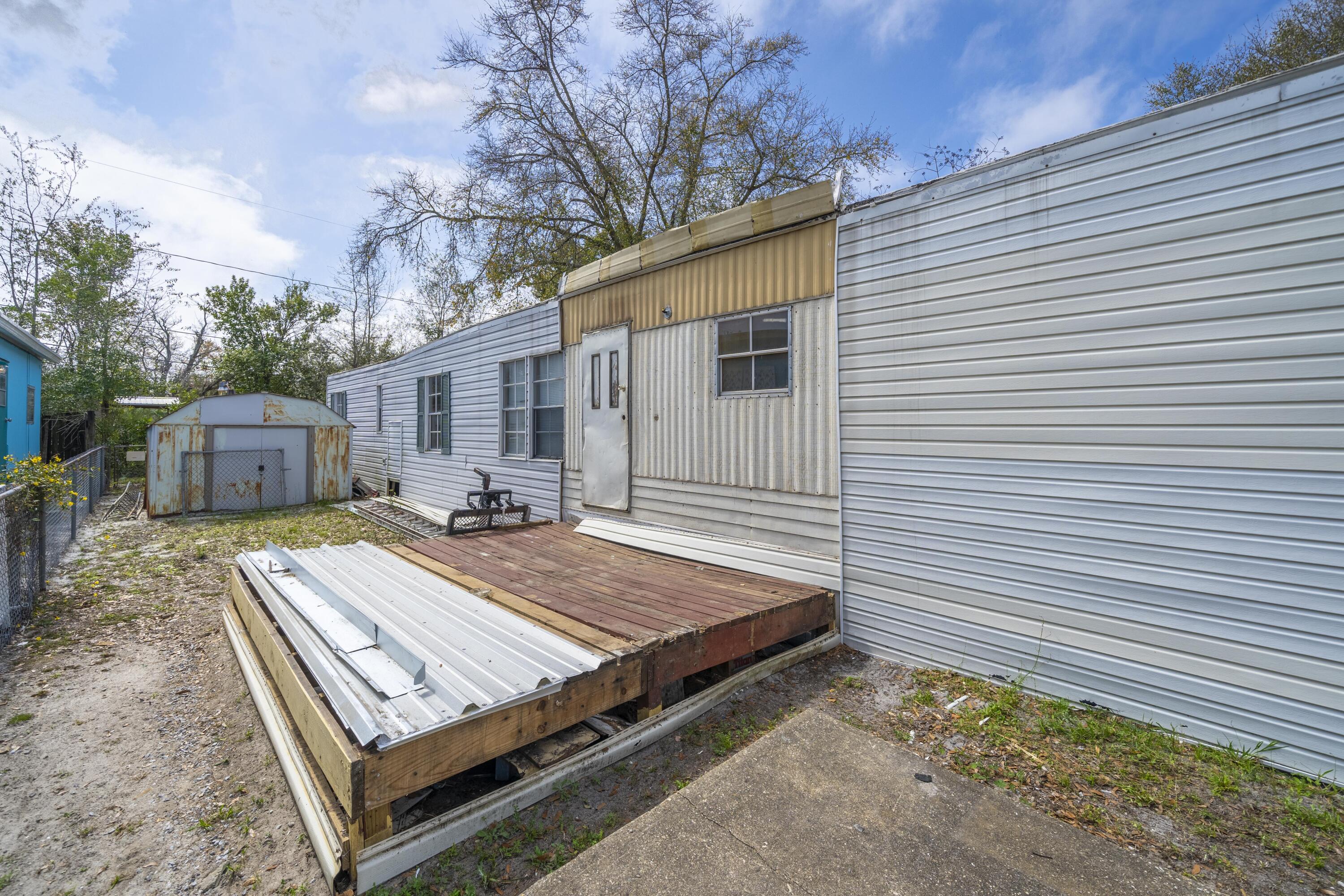 NO RECORDED SUBDIVISION - Residential