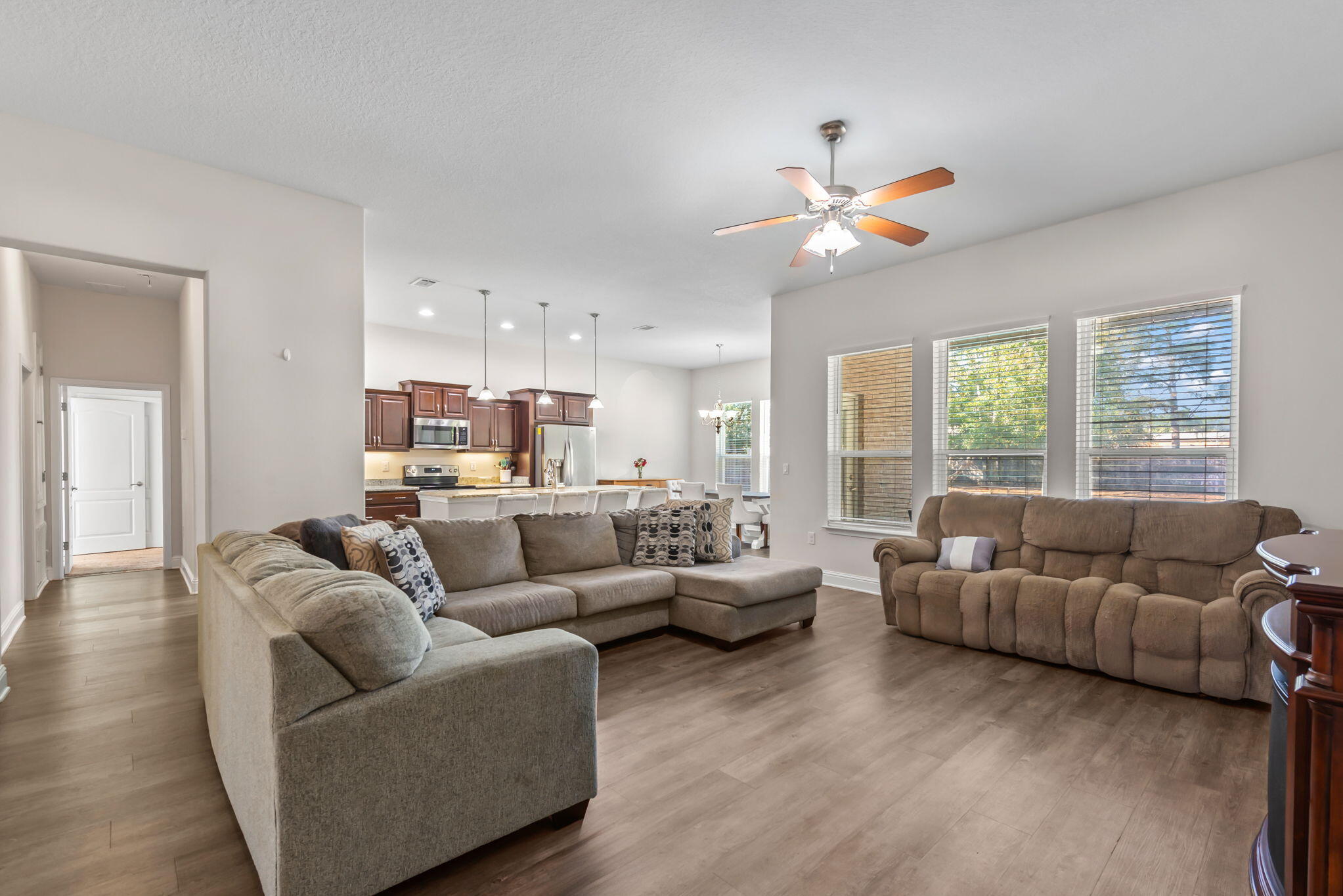 NAVARRE 2ND ADDITION - Residential