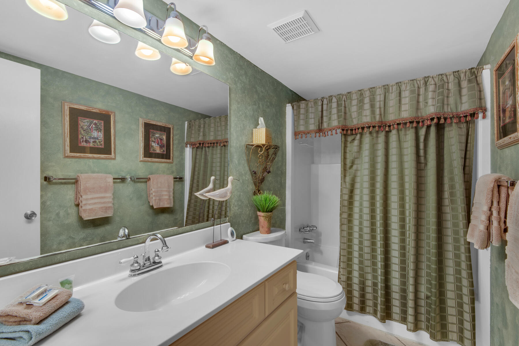 Emerald Isle - Residential