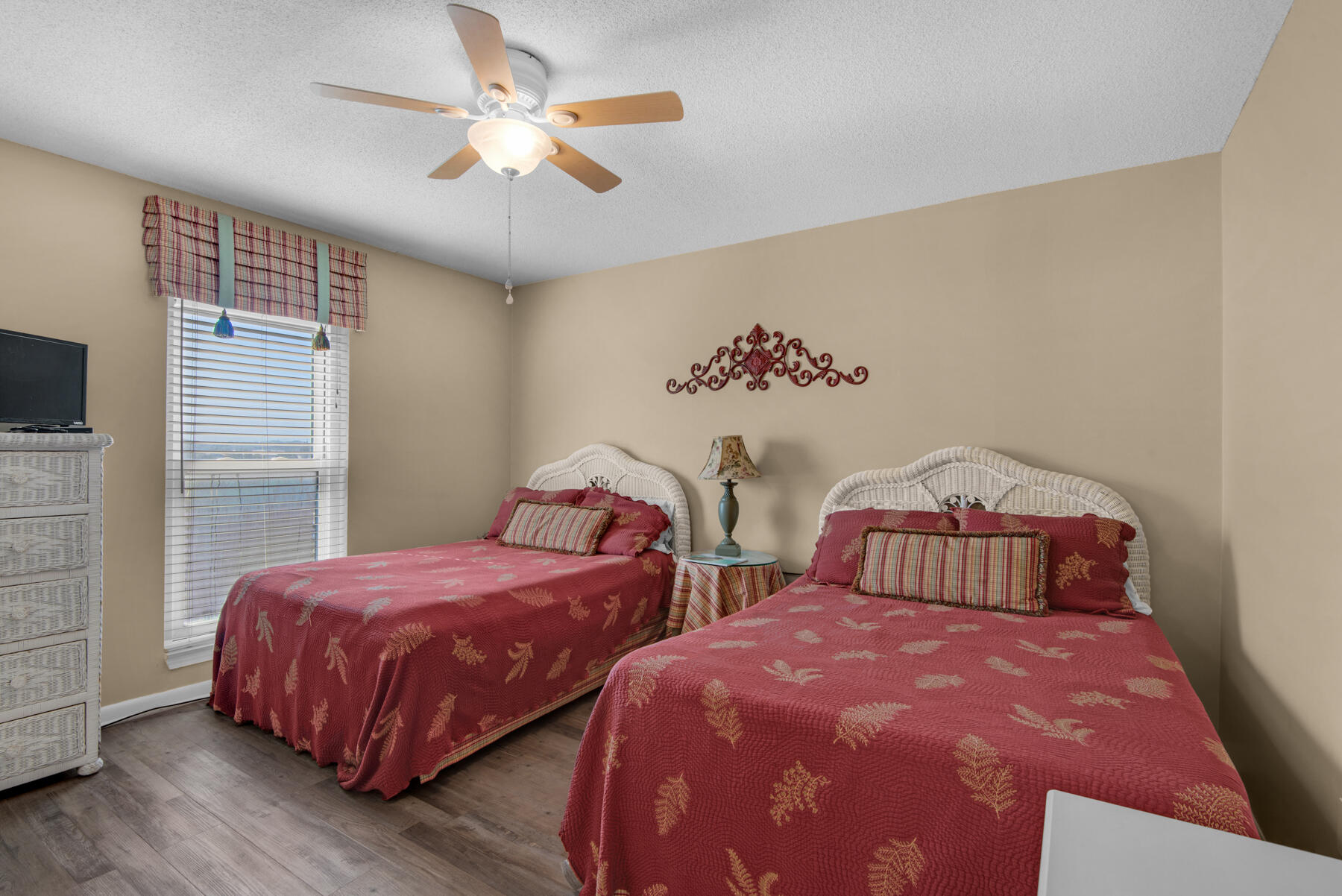 Emerald Isle - Residential