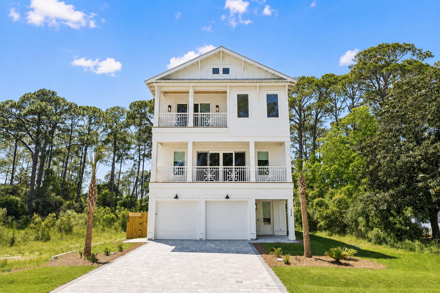 279 E Seahorse