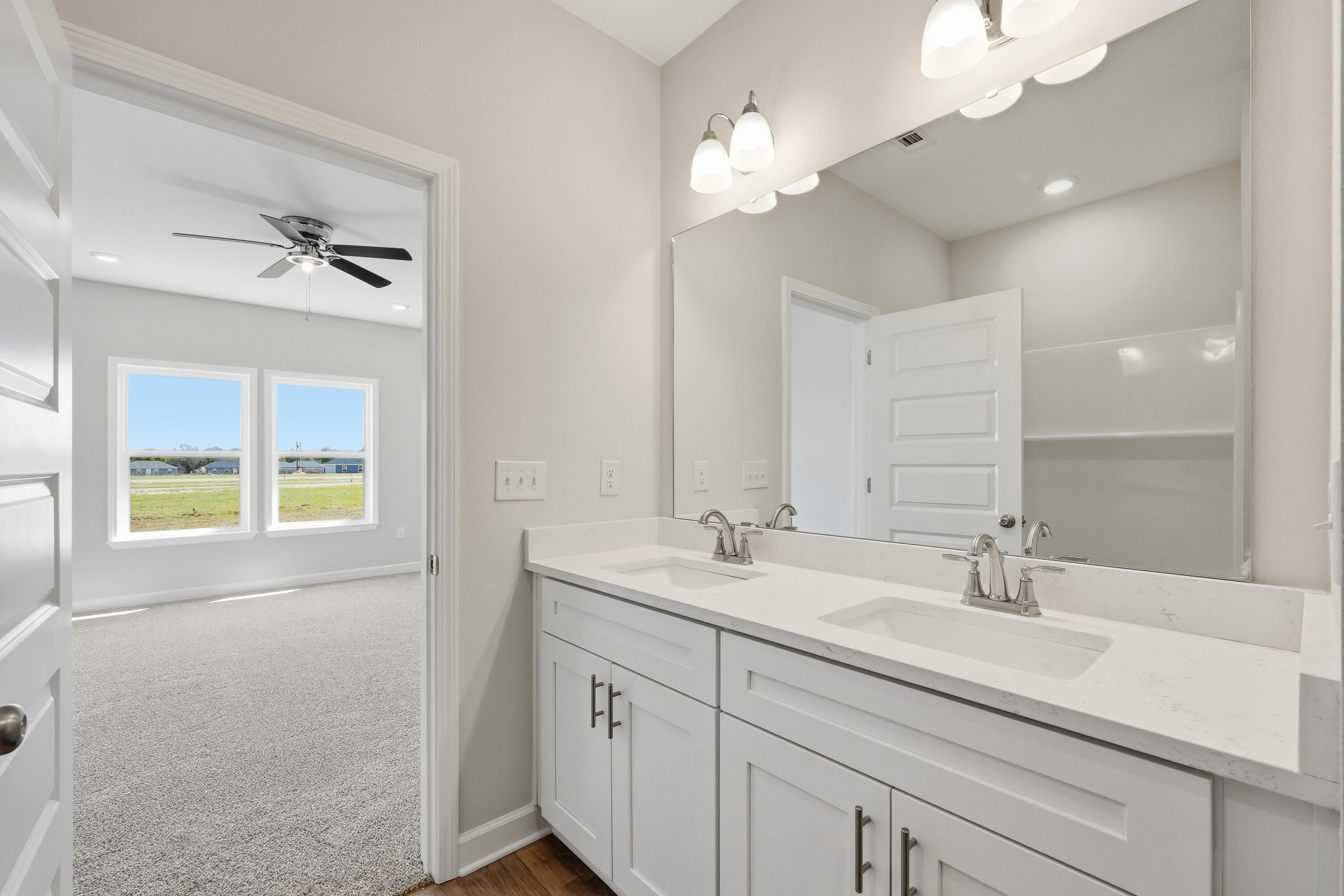 SOUTHERN CHARM - Residential