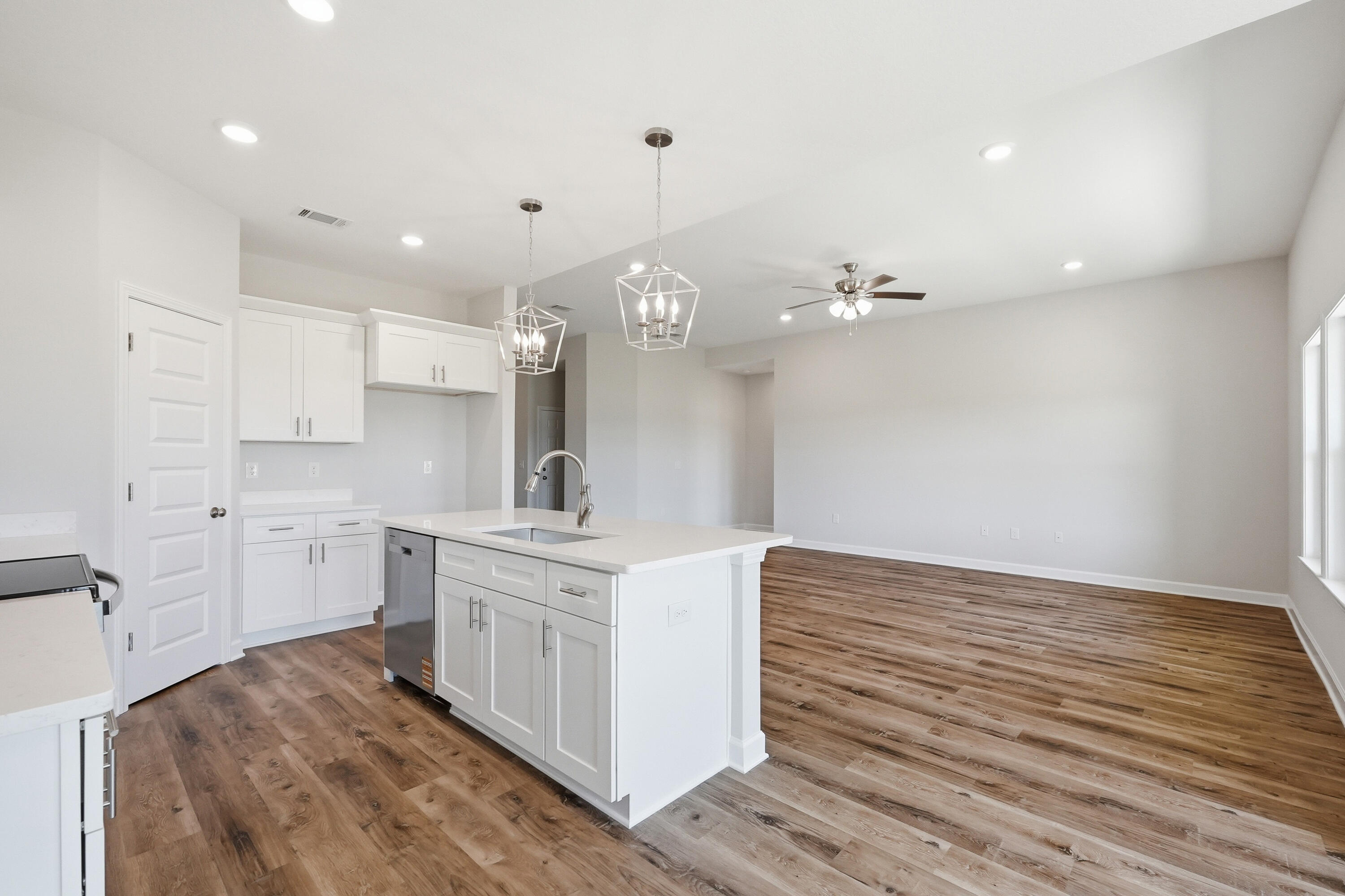 SOUTHERN CHARM - Residential