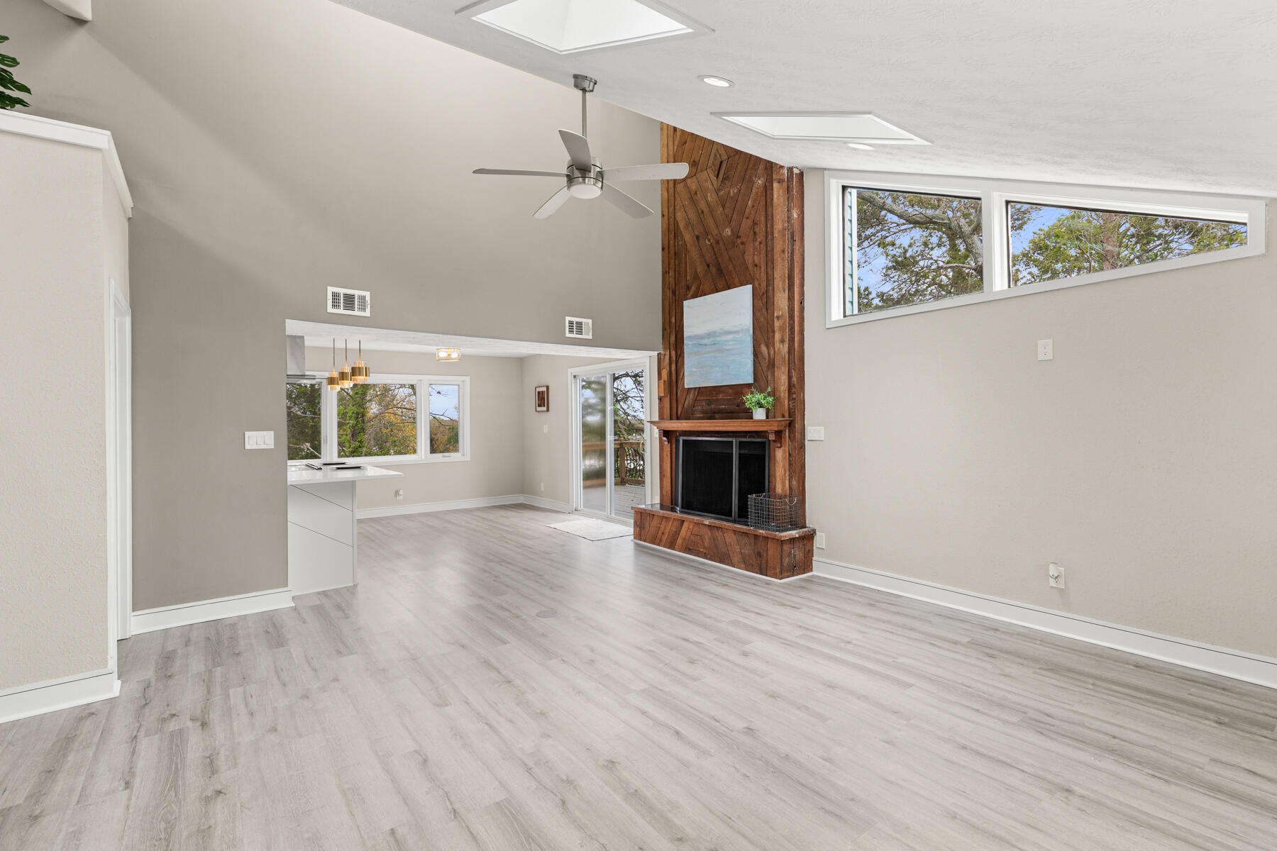 BEACONVIEW - Residential