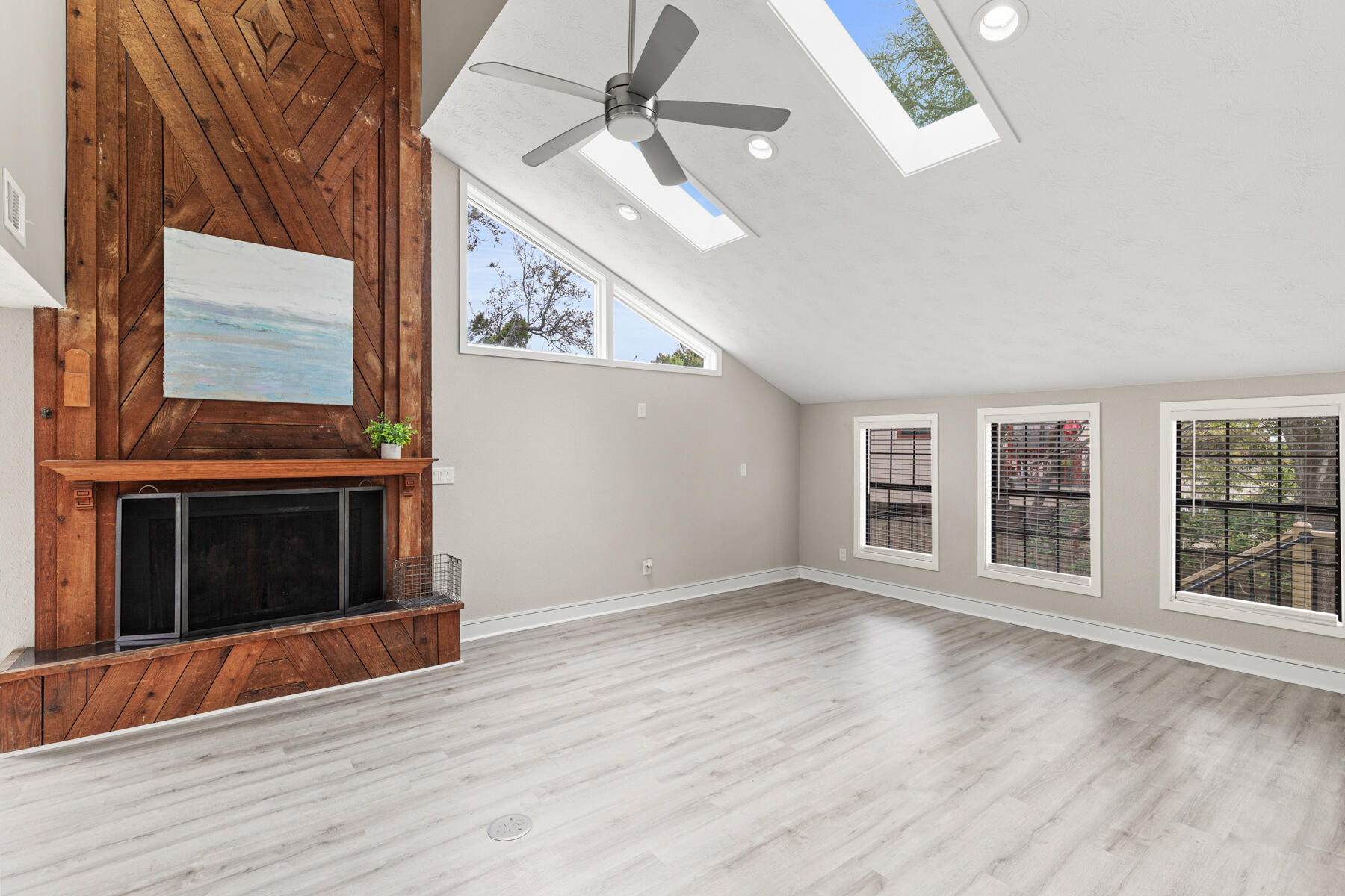 BEACONVIEW - Residential