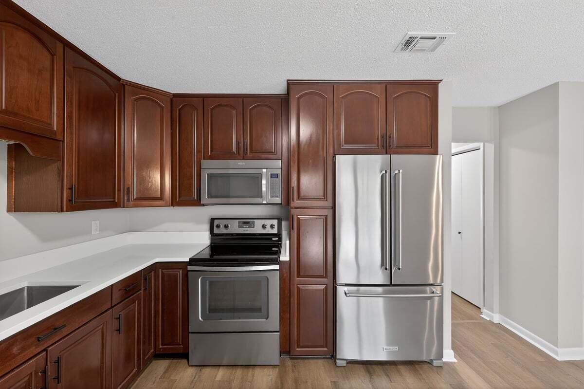 VALPARAISO PINECREST 2 - Residential