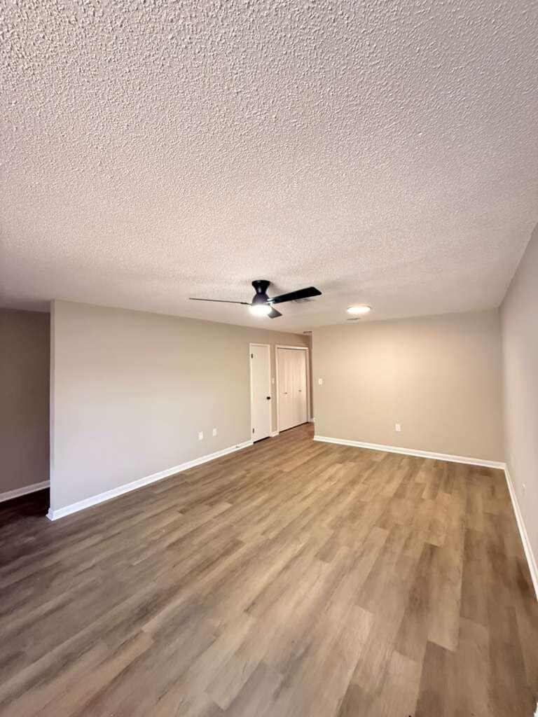 VALPARAISO PINECREST 2 - Residential