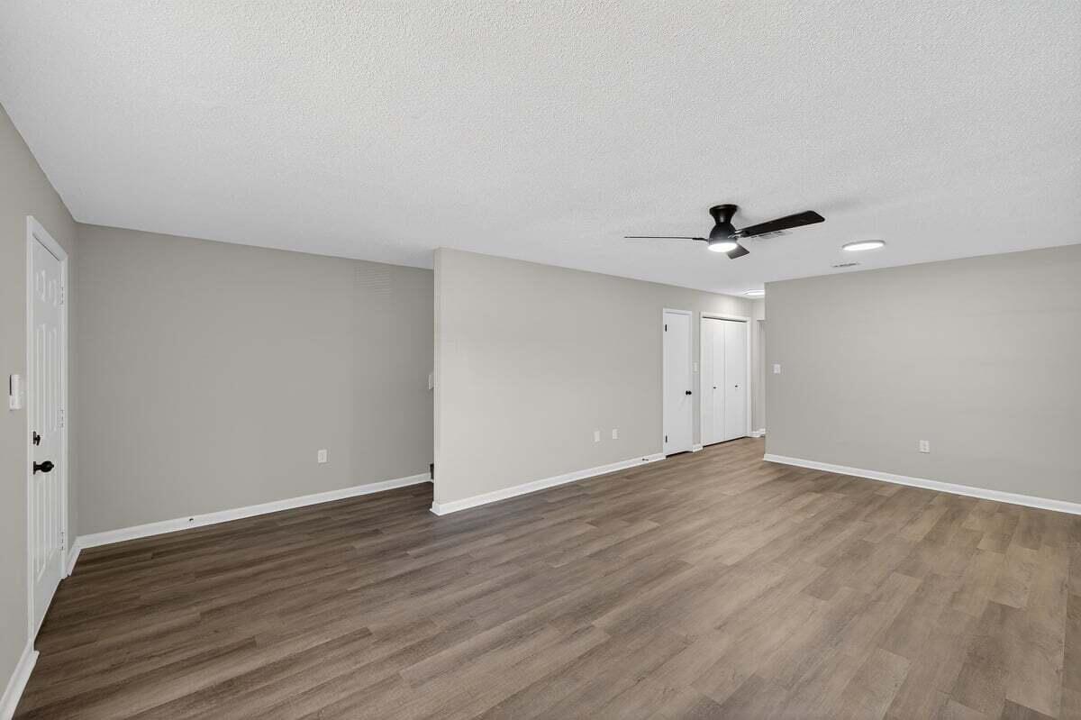 VALPARAISO PINECREST 2 - Residential