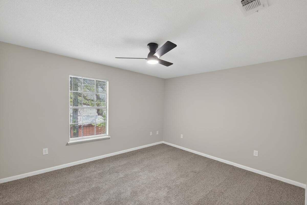 VALPARAISO PINECREST 2 - Residential