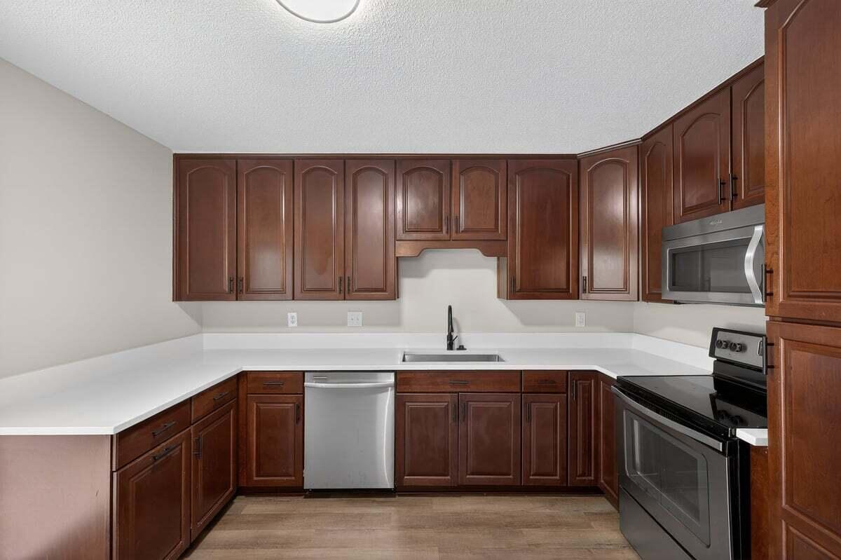 VALPARAISO PINECREST 2 - Residential