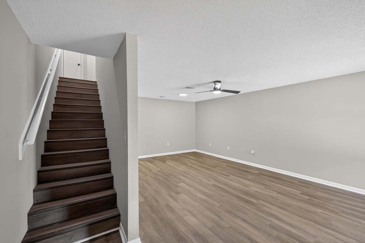 VALPARAISO PINECREST 2 - Residential