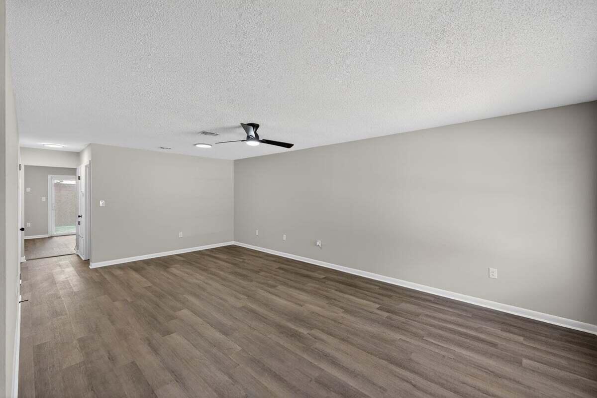 VALPARAISO PINECREST 2 - Residential