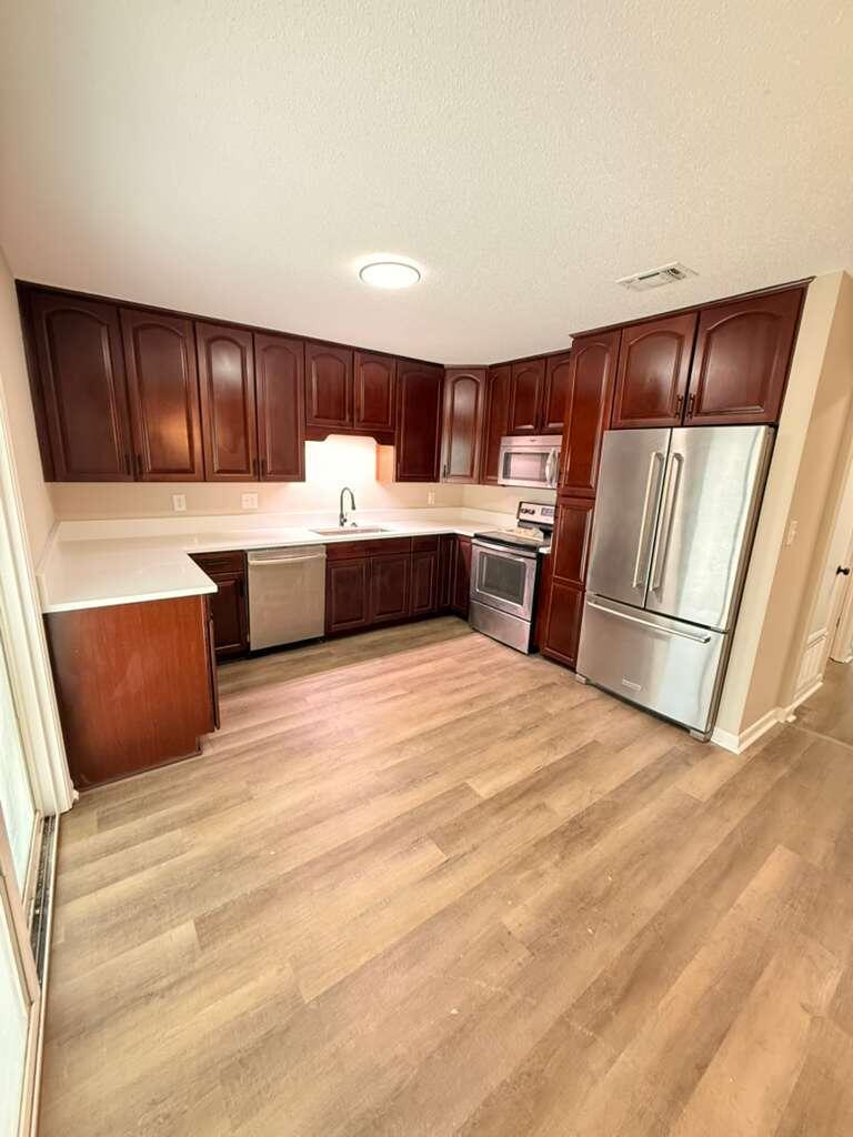 VALPARAISO PINECREST 2 - Residential