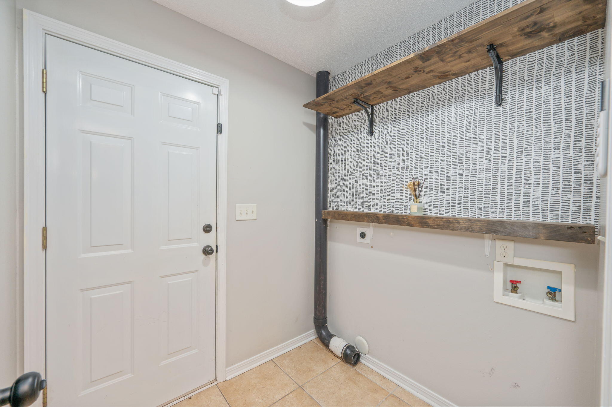 MOORES PLACE S/D - Residential