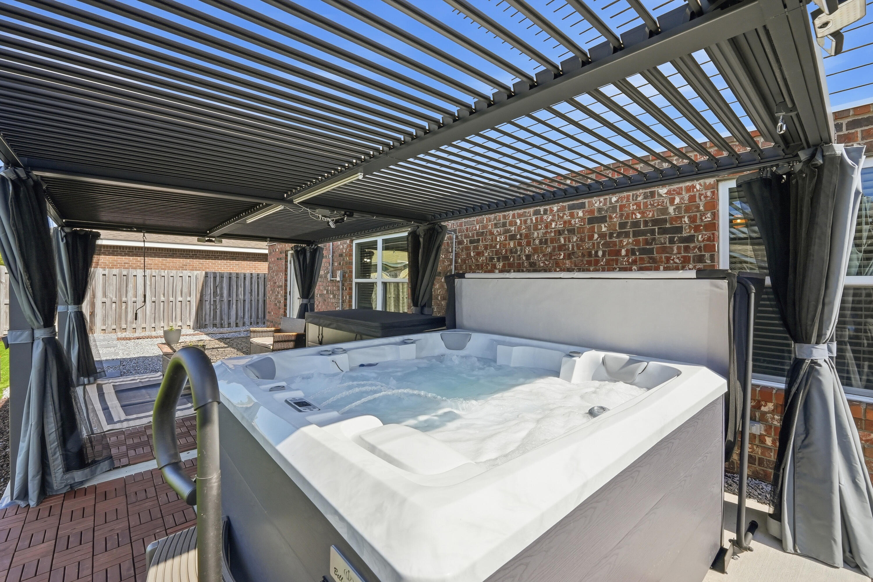 Redstone Commons - Residential