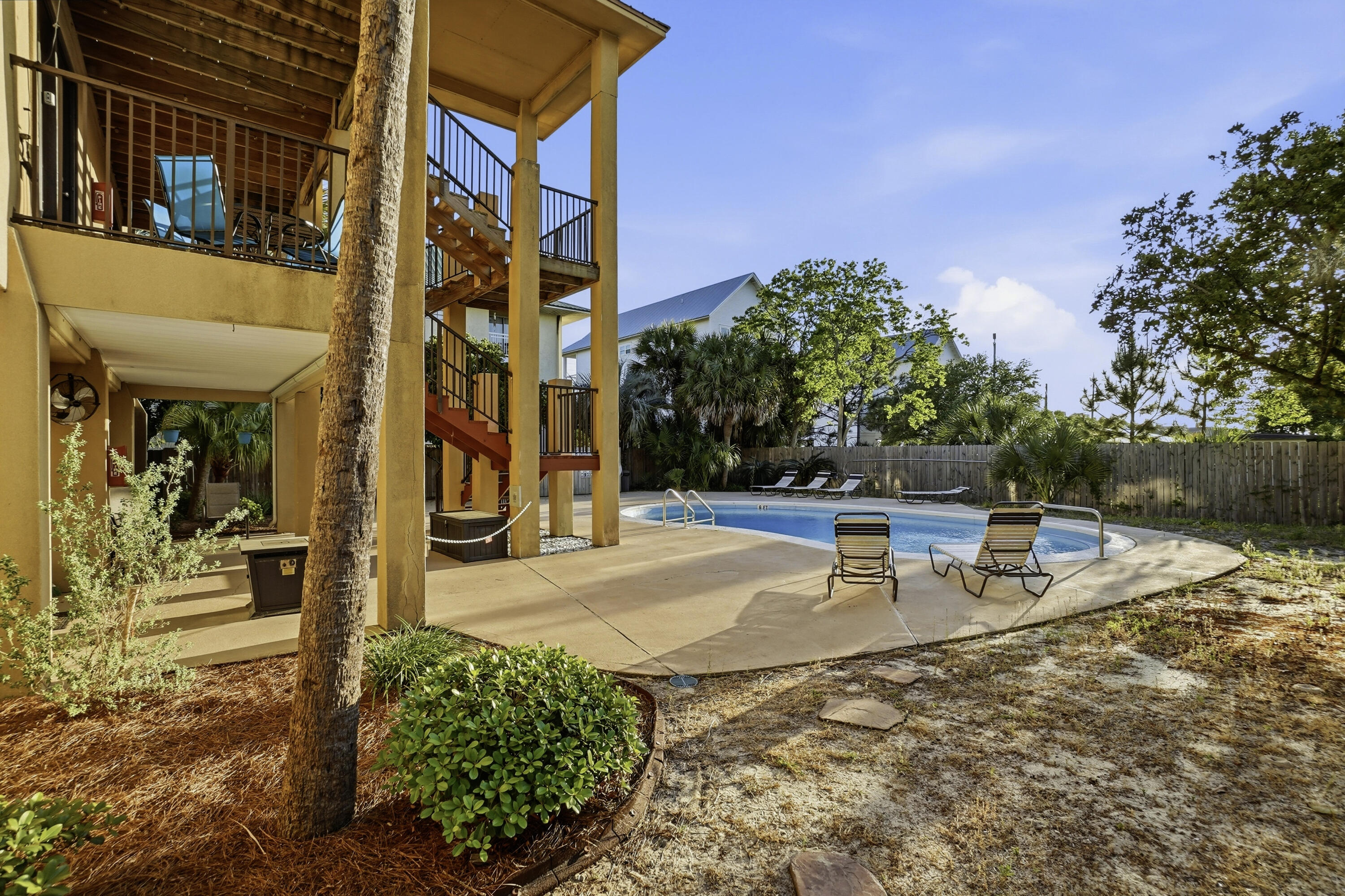 ISLAND PALMS CONDO - Residential