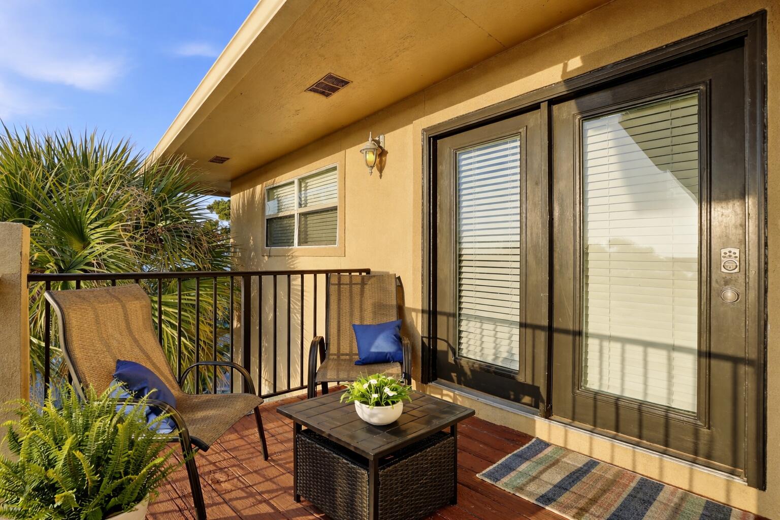 ISLAND PALMS CONDO - Residential