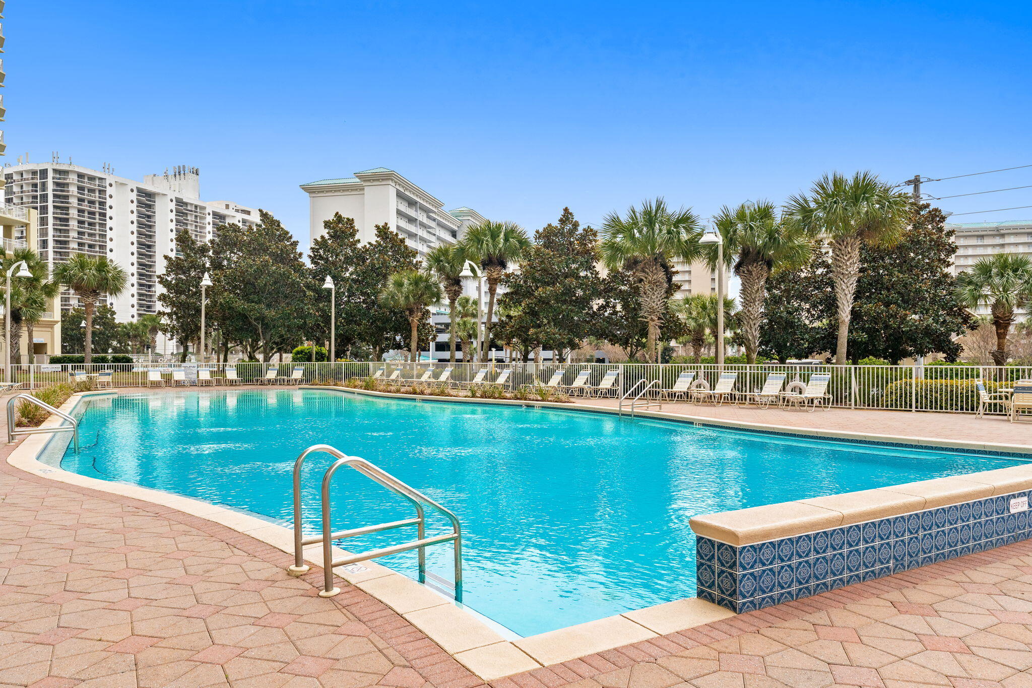 ARIEL DUNES II - Residential