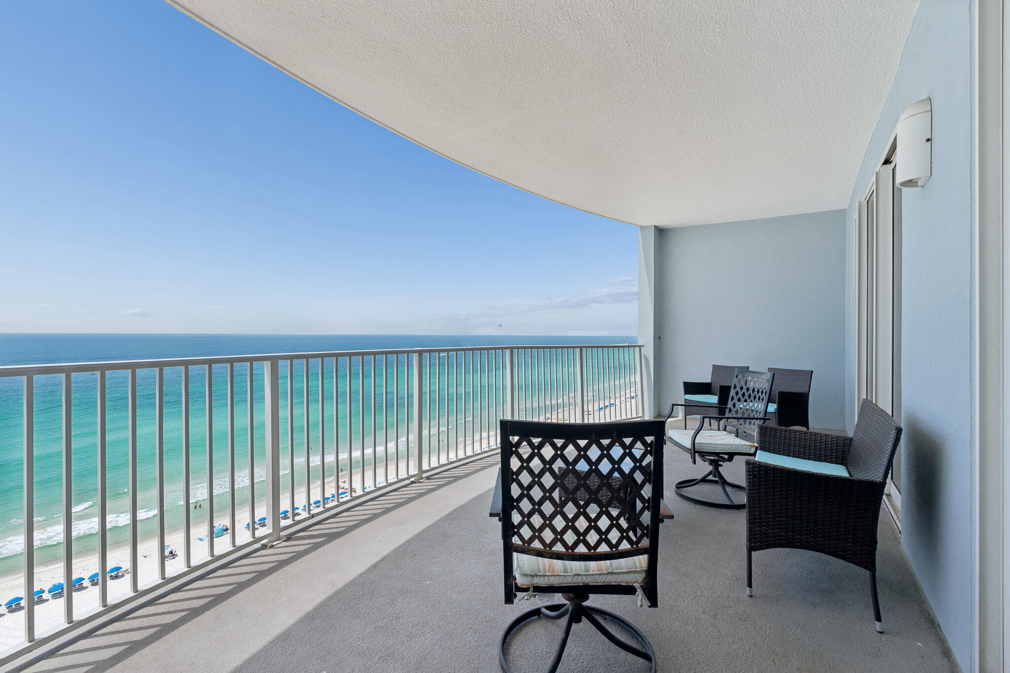 Twin Palms Resort - Residential