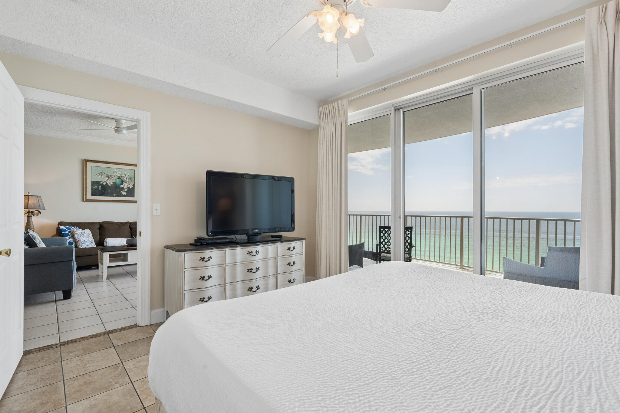 Twin Palms Resort - Residential