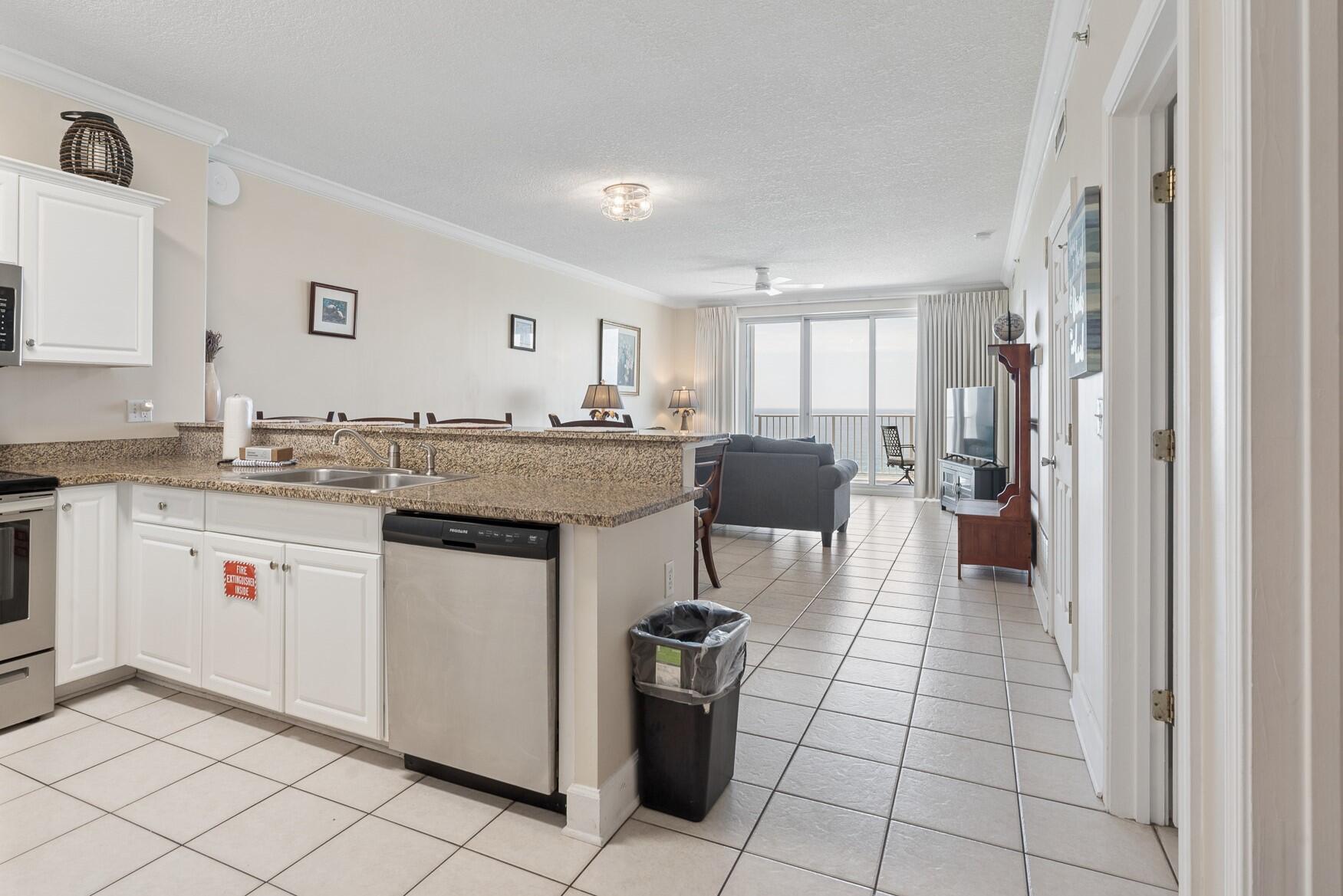 Twin Palms Resort - Residential