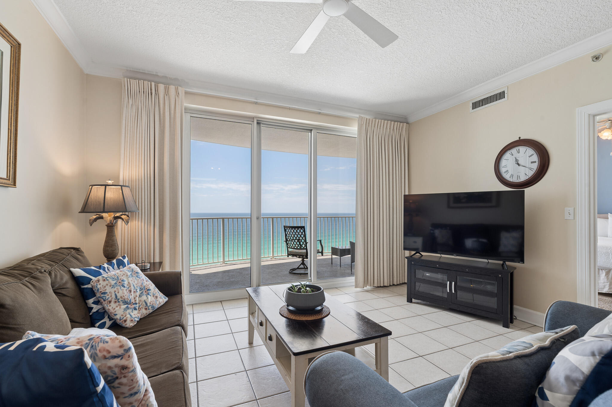 Twin Palms Resort - Residential