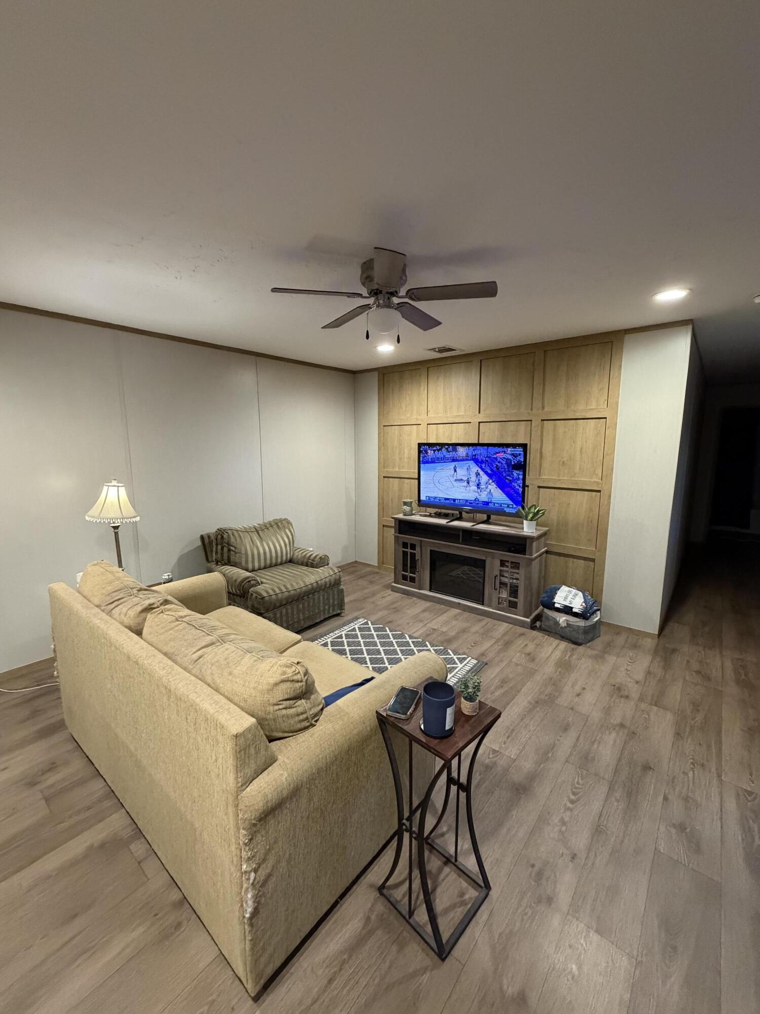 MOSSY HEAD TOWN OF - Residential